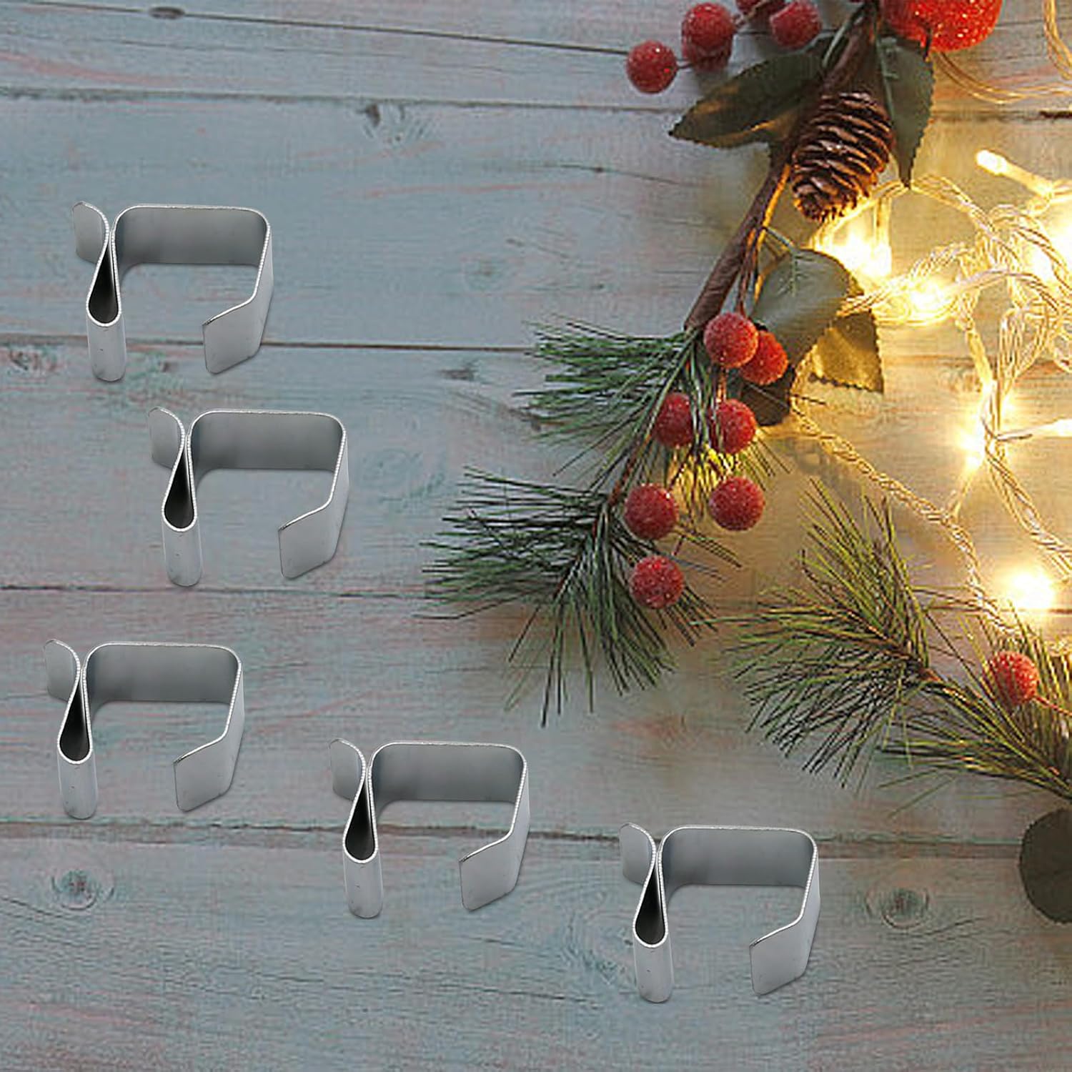 EATAKWARD 50 PCS Christmas Lights Gutter Hooks, 0.8'' x 0.6'' Galvanized Holiday Lighter Roof Hooks, Light Clips Xmas Light Hangers, Outdoor Seasonal Lighting Hooks for Christmas Light Kitchen