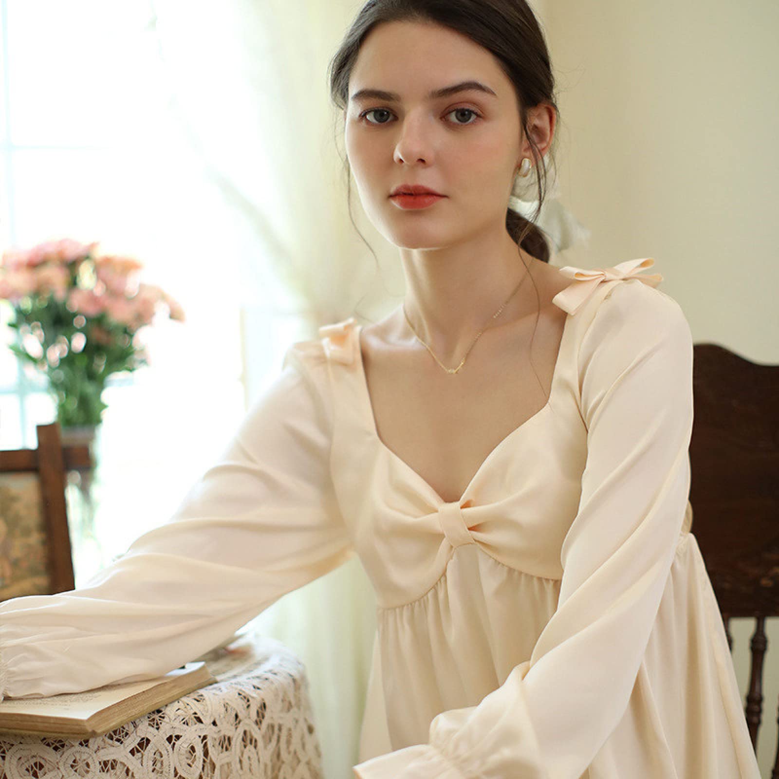 OFFSUM Camisón De Pijama De Mujer - Camisón De Seda Elegante con Cuello En V para Primavera Y Otoño Camisón Vintage De Princesa con Lazo Dulce Ropa De Salón De Talla Grande