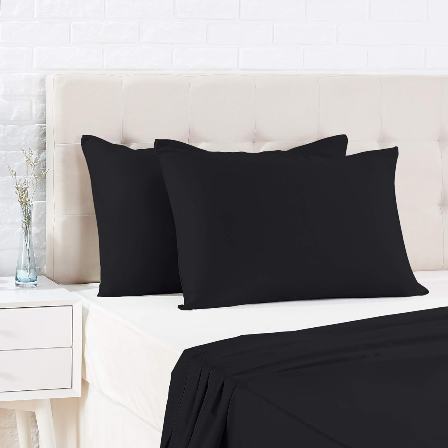 Amazon Basics Sateen Pillowcase 50 x 80 cm x 2, Black Amazon.co.uk
