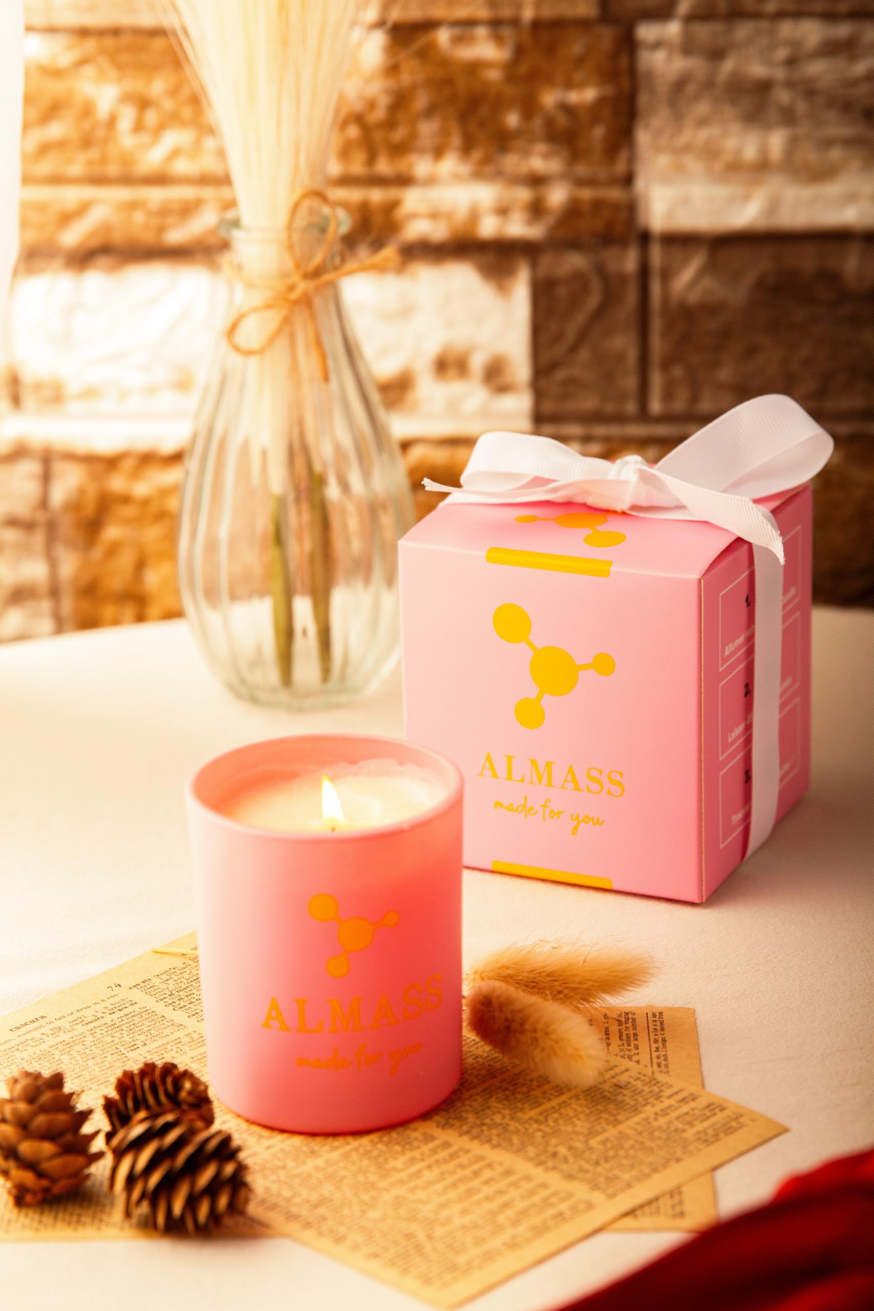 ALMASS Candela Bijoux-- Candela profumata + una collana placcata in argento 925 con una perla + una piccola scatola per gioielli, 8% di puro profumo, confezione regalo da donna