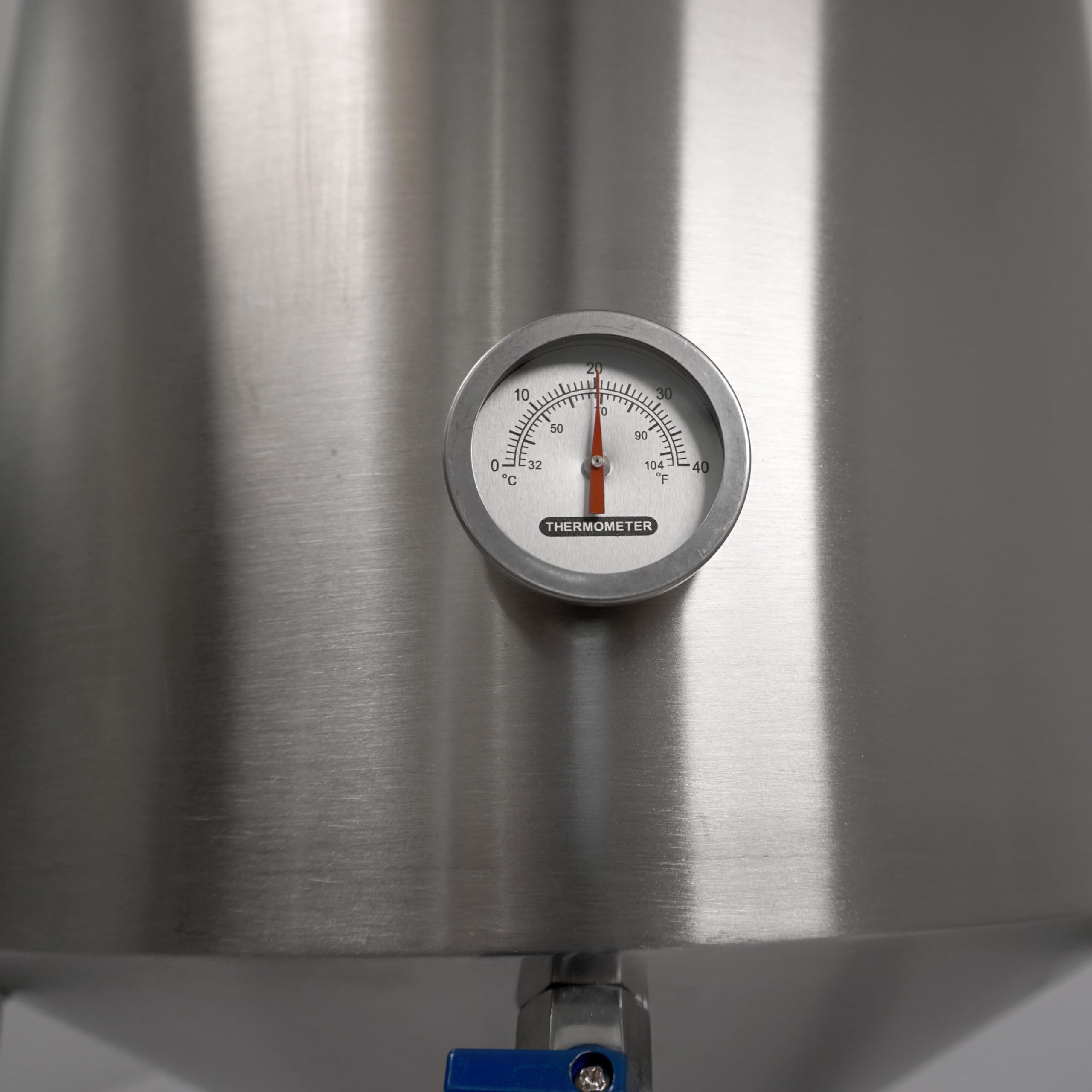 Edelstahl Gärbehälter Gärtank Fermenter 60 Liter mit Isolier-Mantel | konischer Boden-Restauslauf, Gärröhrchen, Innen-Thermometer, Hefe-Vergärung bei Wein, Bier, Most Saft-Fermentation