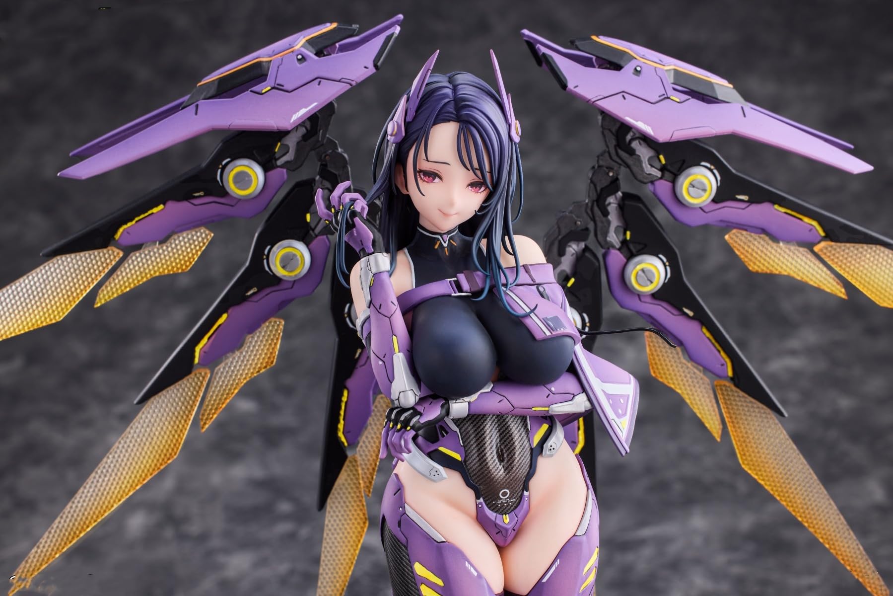 Amazon | 『勝利の女神：NIKKE イサベル』特典版 1/7スケール PVC&ABS