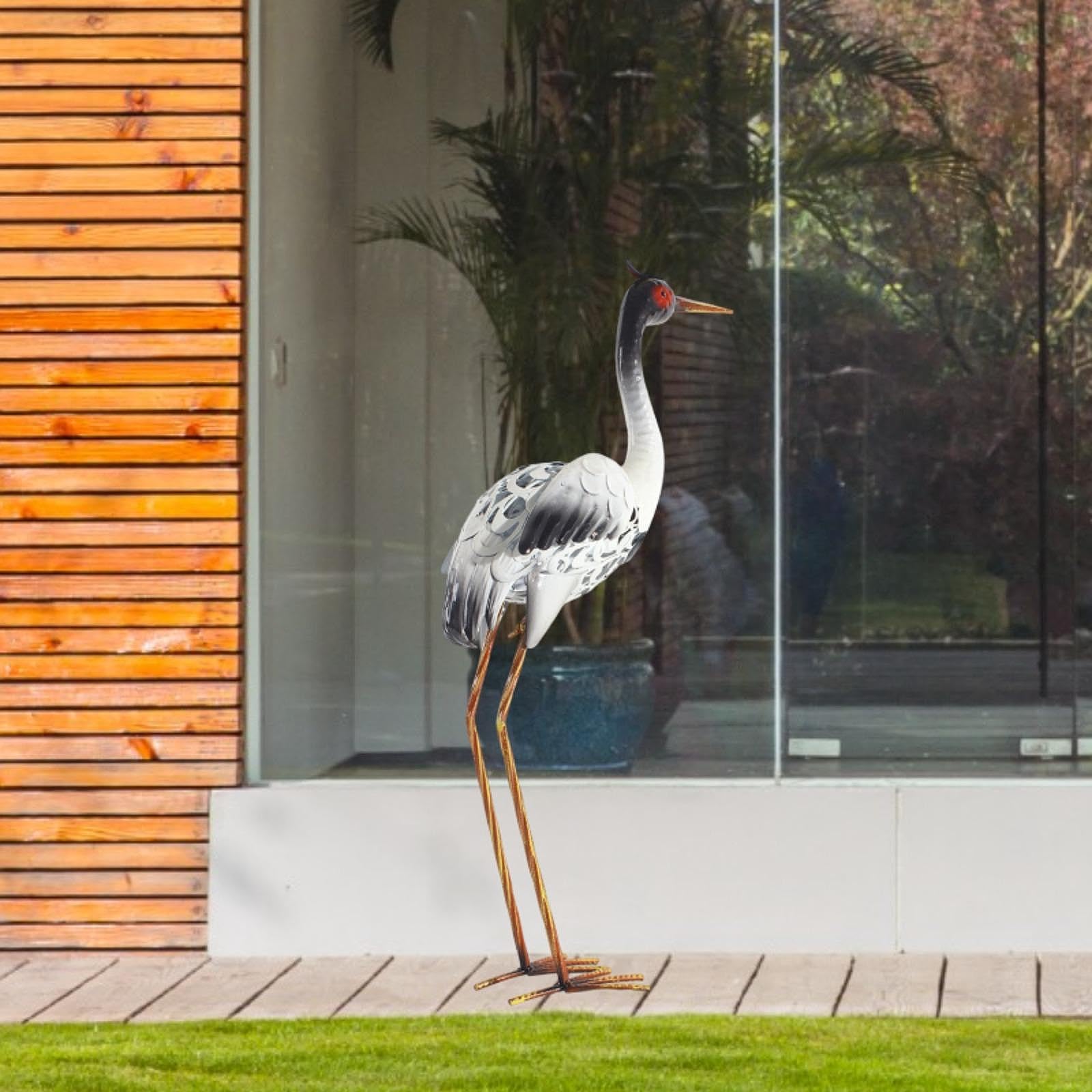 Gralara Statua di Gru coronata, Scultura realistica di Animale in Piedi, Decorazione da Giardino delle Fate per Interni ed Esterni.