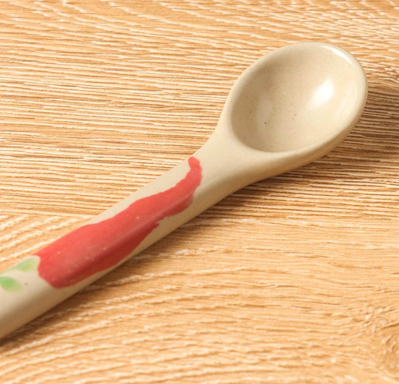 4-PCS hand-painted ceramic afternoon tea and coffee stirring spoon set, long-handled dessert spoons, handcrafted ceramic spoons, coffee spoons, teaspoons, size 4.9*1.3in (12.5*3.5cm) (Round handle)