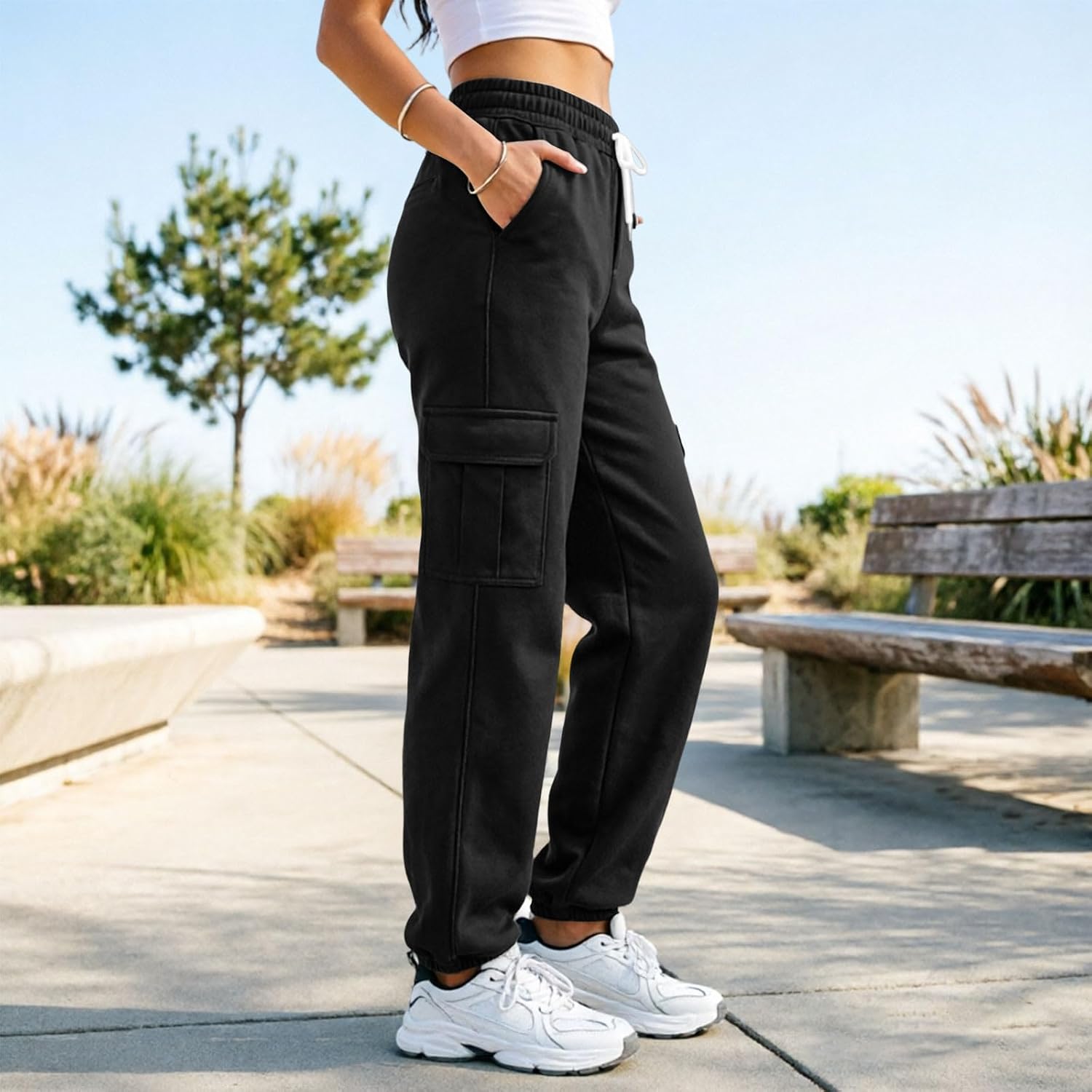 Women's Cozy Fleece Cargo Joggers Athletic Sweatpants
