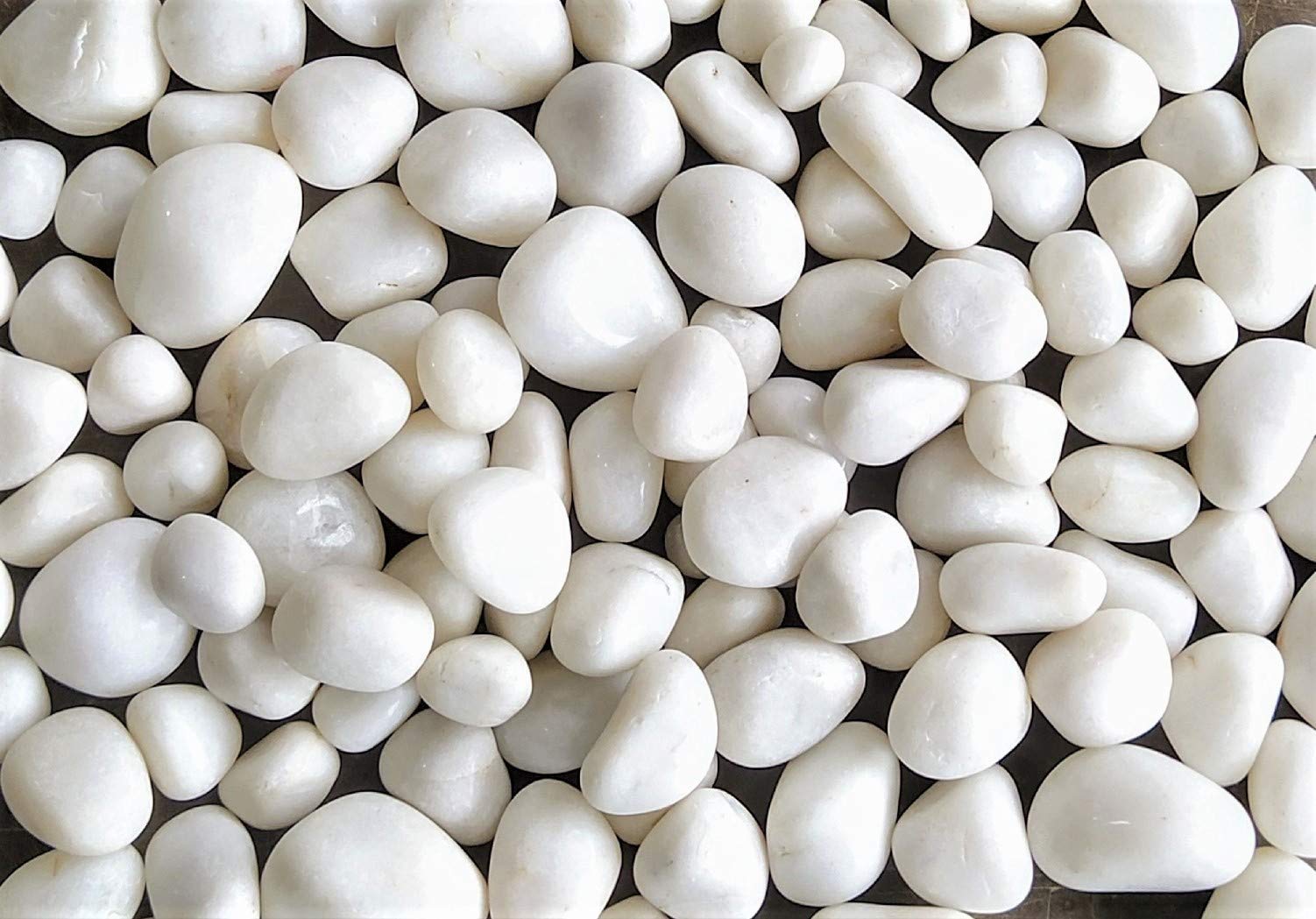 OhhSome 2Kg Polished Glossy White Pebble Stones for Home Decoration (Small Size Stones) Pebbles for Waterfall & Multi Purpose Pack (B08HRGHG9C) Amazon Price History, Amazon Price Tracker