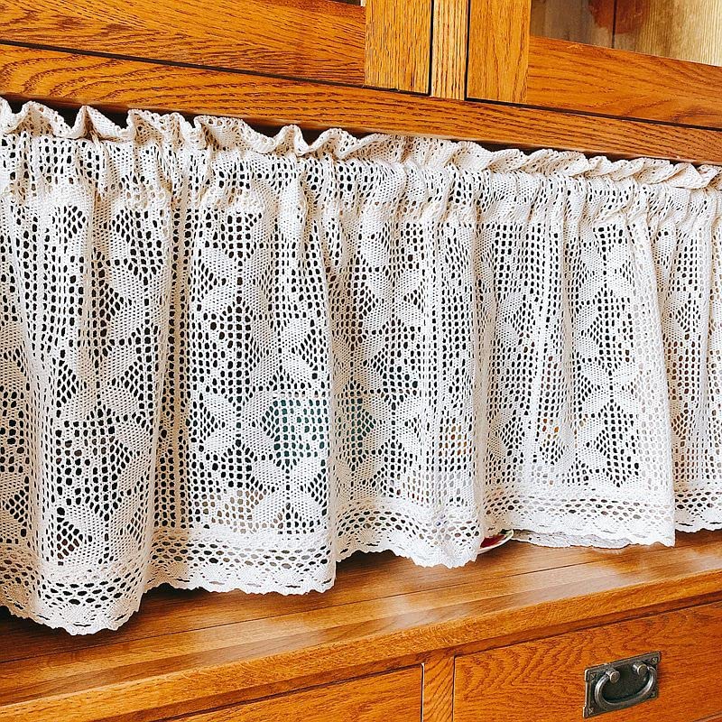 Cortinas de cocina de croché retro ideal para crear un ambiente bohemio en tu ventana de café