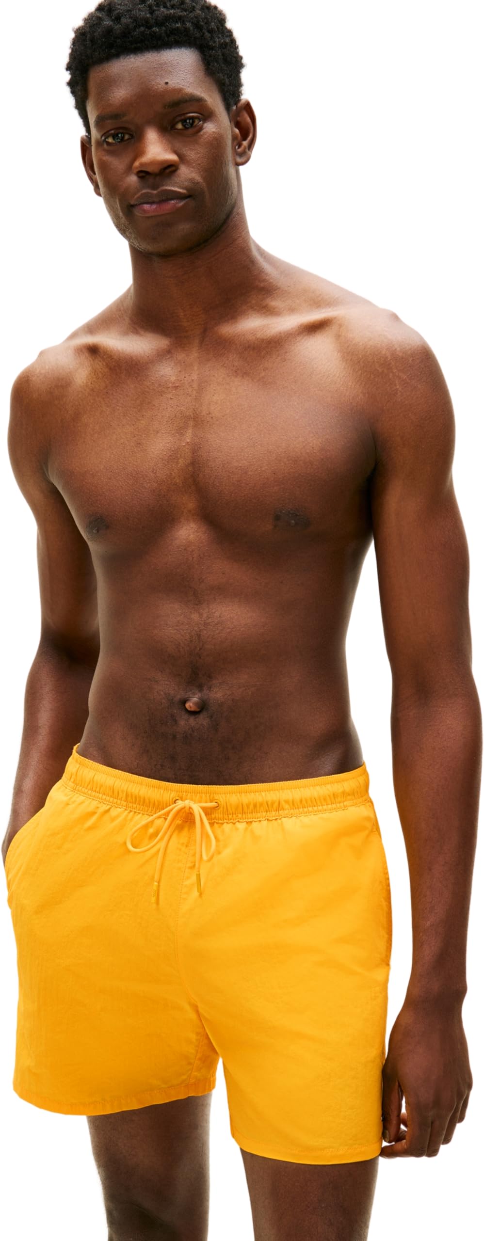 Mode von Calvin Klein & Tommy Hilfiger