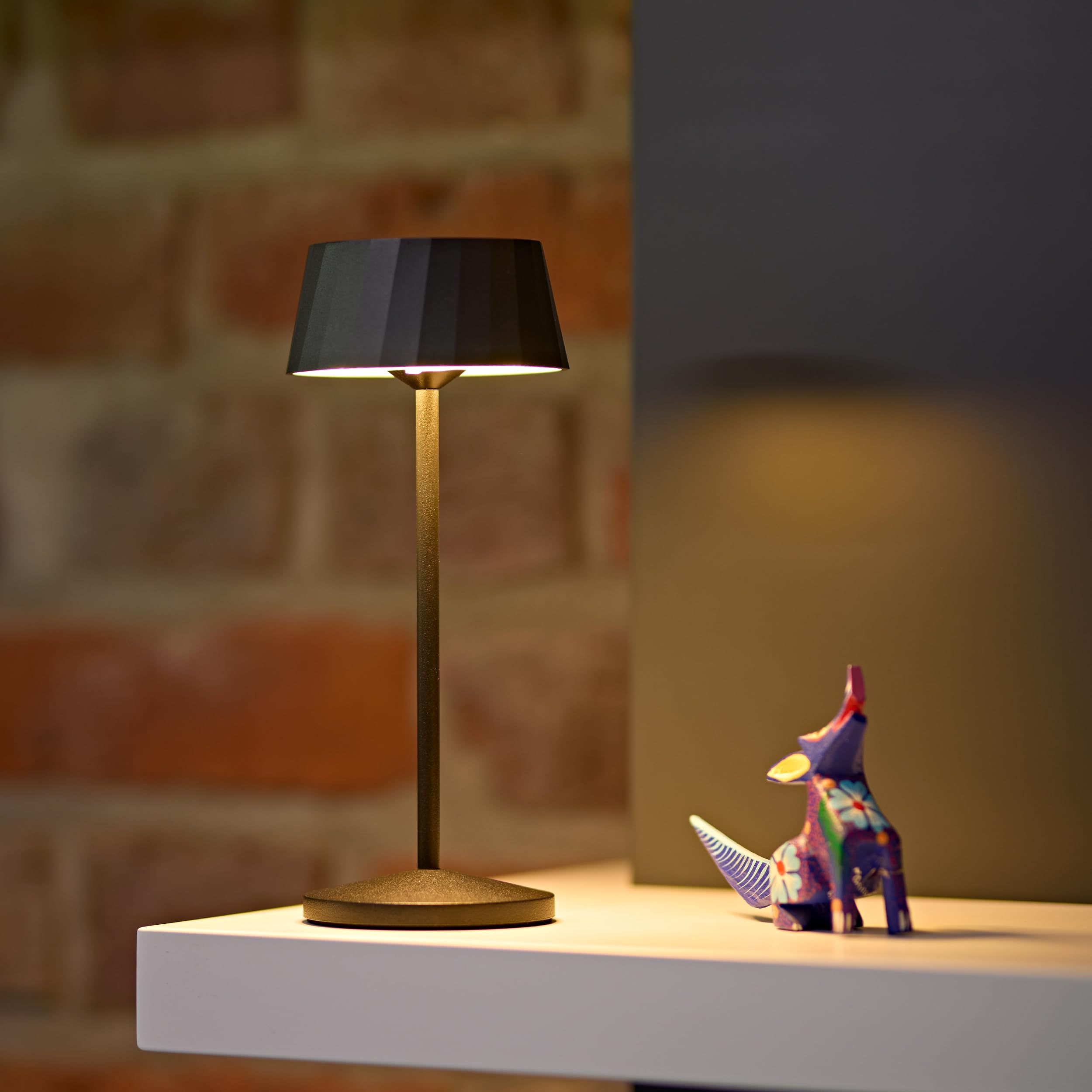 SIGOR Facetta Remote 3er-Set nachtschwarz inkl. Ladestation - LED Akku-Tischlampe dimmbar & kabellos mit Fernbedienungsfunktion, FlexMood (2200K/2700K), bis 12h Leuchtdauer, IP44 Outdoor & Indoor