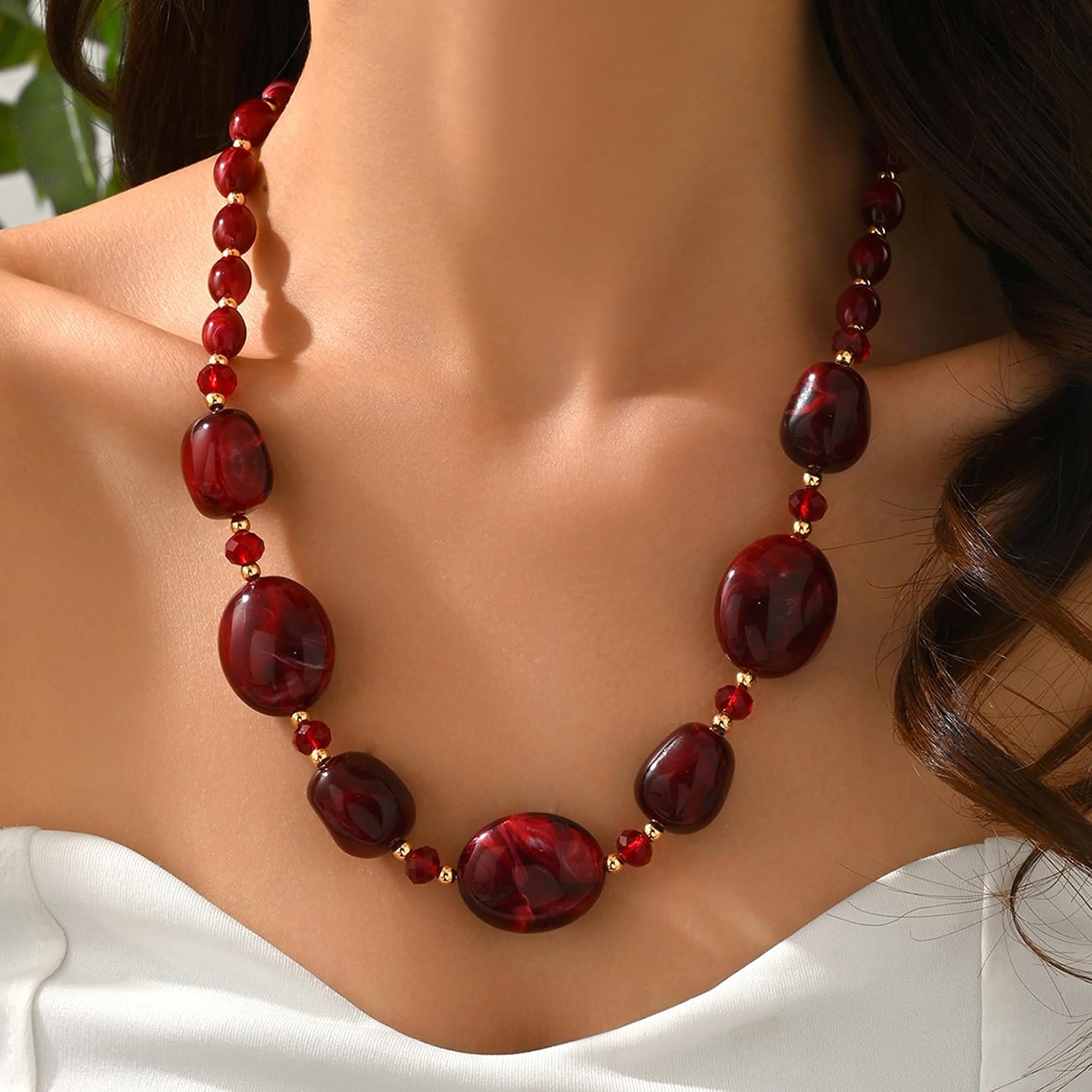 Nojess Chunky Acrylic Beaded Long Necklace for Women Retro Irregular Marble Pattern Bead Statement Necklace Boho Vintage Jewelry for Daily Outfit Work Commute Vacation Party Holiday Gift