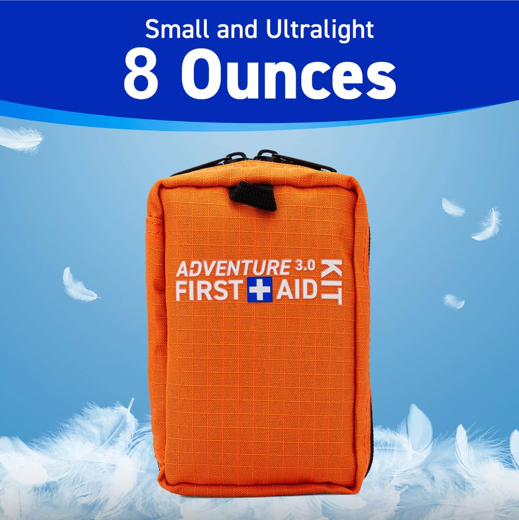 Kit de primeros auxilios ultraligero y resistente al agua, pequeño kit de primeros auxilios para camping, senderismo, deportes al aire libre, aventura, viajes, ciclismo, 71 piezas