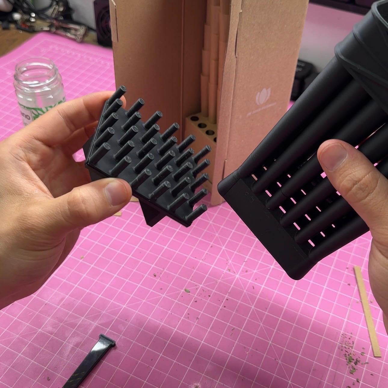 NIPRO 30 v2 – Maschine zum Befüllen von vorgefertigten Cones (King) für Filter bis 6 mm (Universal) – inklusive Teiler für 30 bis 15 Stück