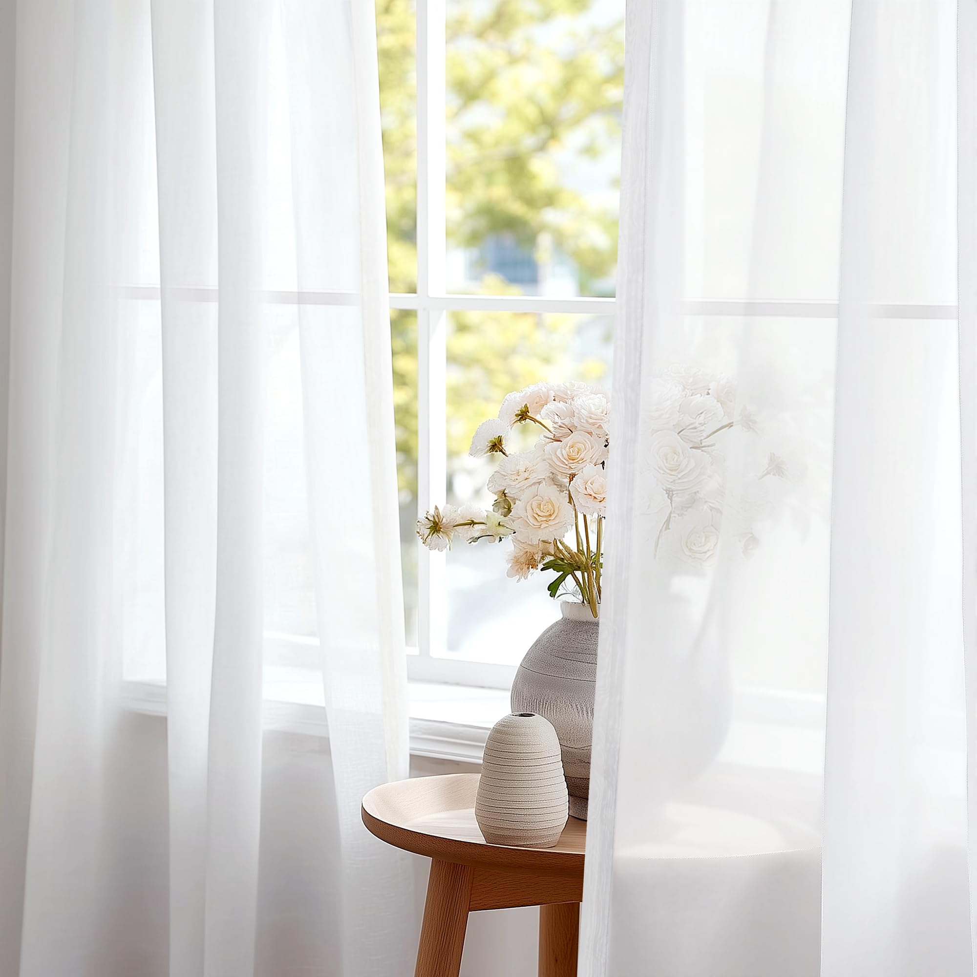 Deconovo Tende per Interni Moderne ed Eleganti con Fettuccia – 2 Pezzi Tende Voile Bianche 140x290 cm per Camera da Letto, Salotto o Soggiorno, Tessuto Traspirante, Facili da Installare