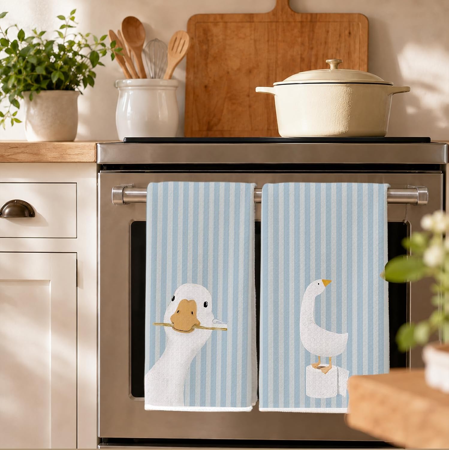Kids Bathroom Decor, Goose Towels Bathroom Decor, Toddler Bathroom Towel, Cute Duck Green Farm Animal Dish Towels Gifts for Washroom Restroom 16x24 Inch Set of 2