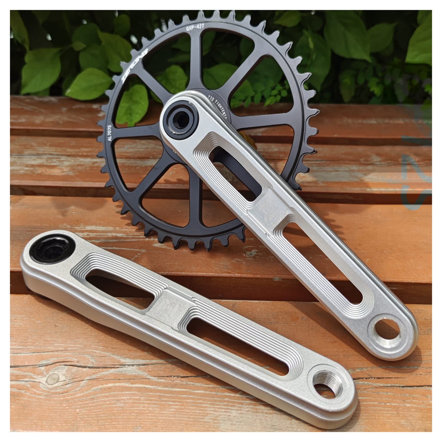 Amazon.co.jp: 中空一体型アルミニウム合金ロードバイククランクセット
