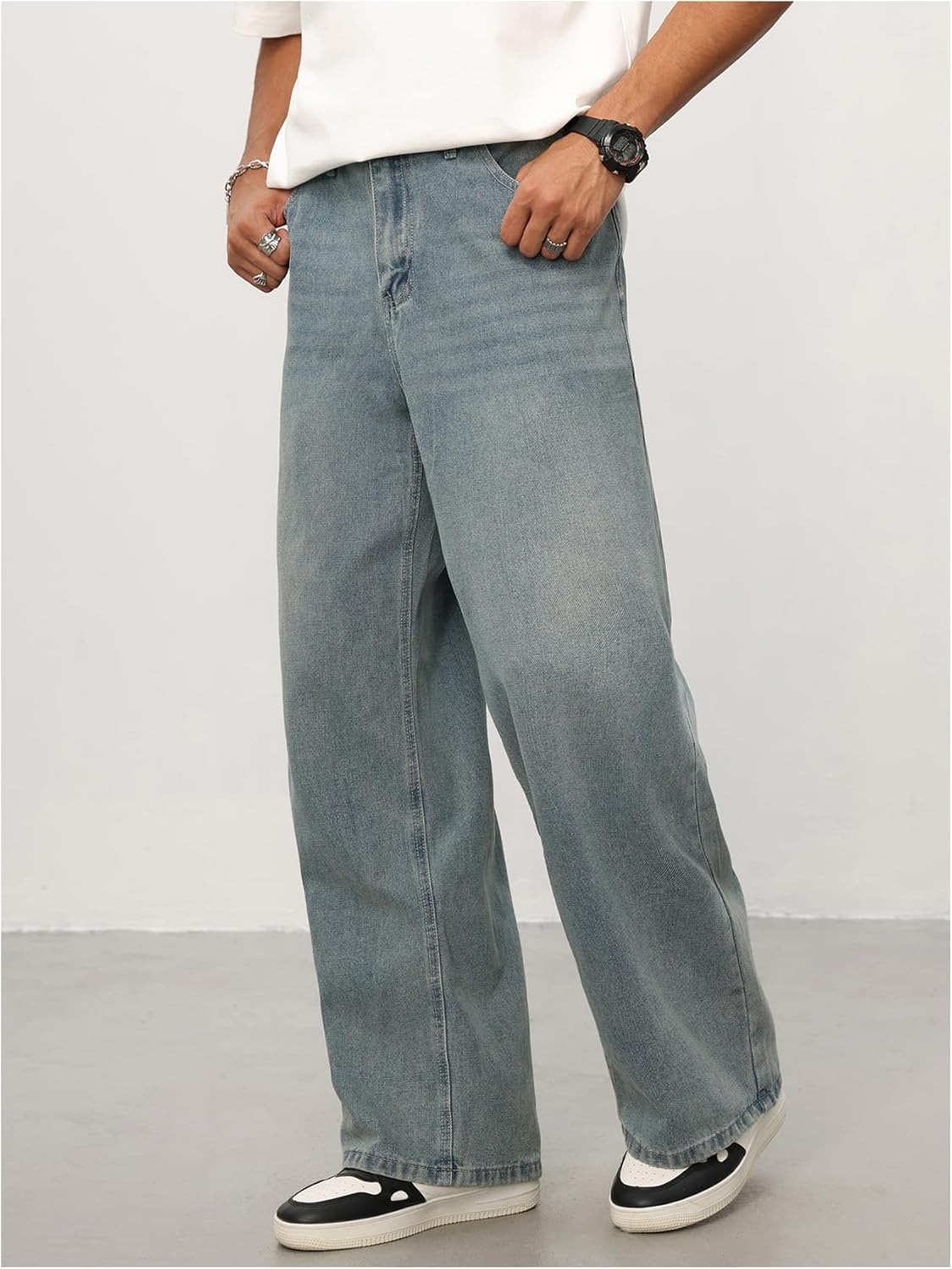 Verdusa Men's Vintage Baggy Jeans Grunge Streetwear Wide Leg Denim Pants with Pockets - Image 3
