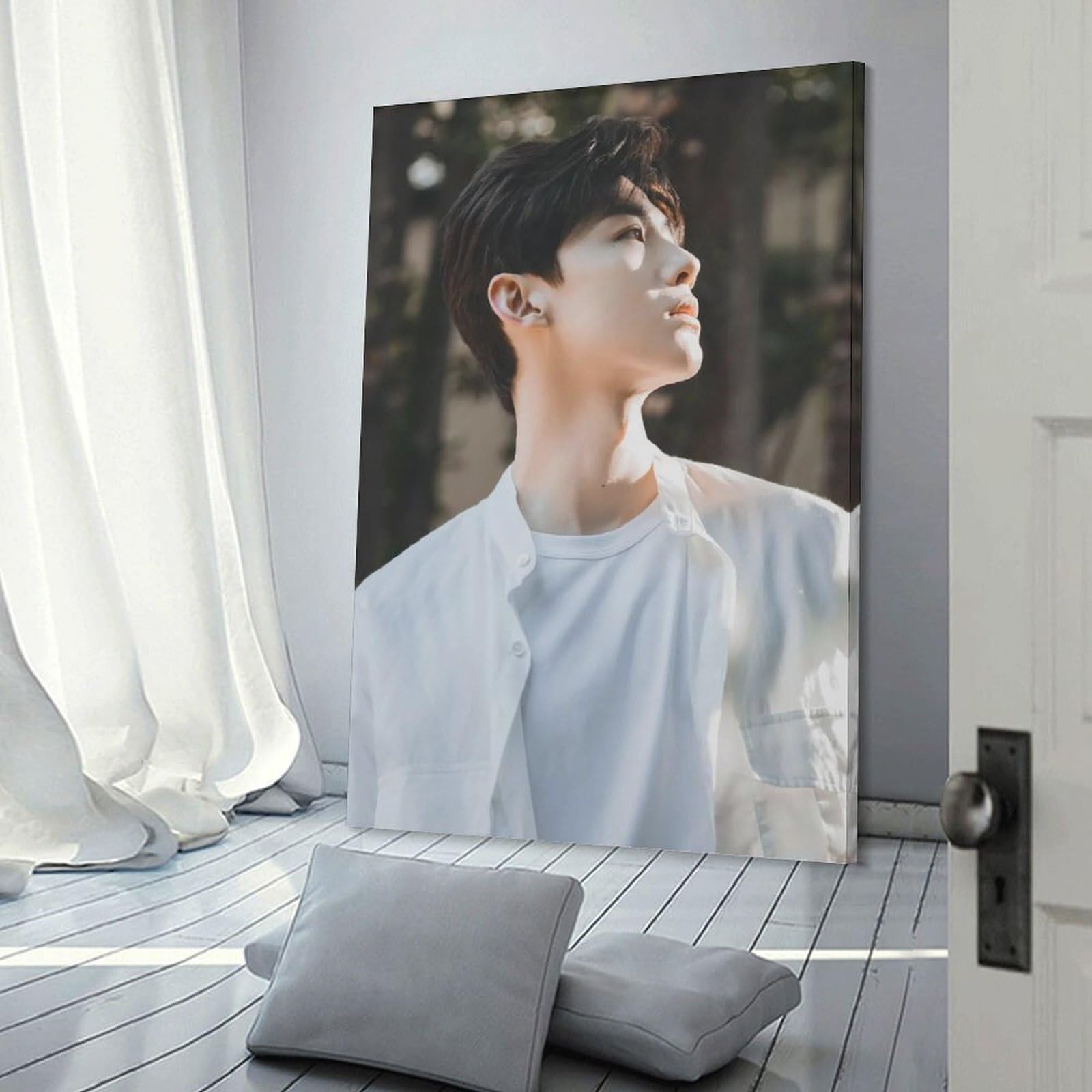 Amazon.co.jp: バイ・ジンティン 中国の男性歌手 超クリア 写真