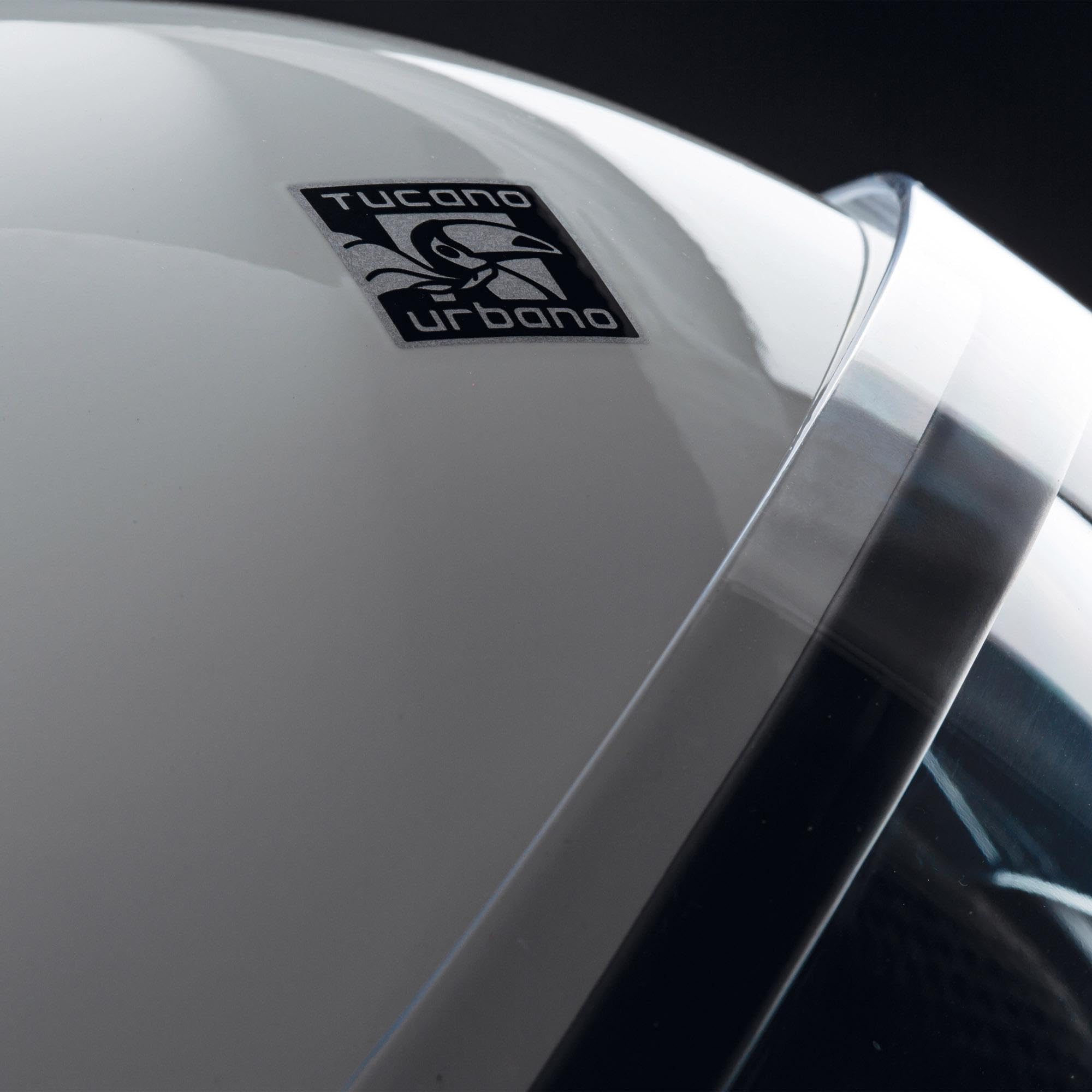 Tucano Urbano casco demi jet unisex EL'TOP. Casco moto in policarbonato, casco scooter all seasons con doppia visiera e copri–aerazione Dynamic Flow. Casco omologato ECE 22.05 Bianco lucido Tg. XL