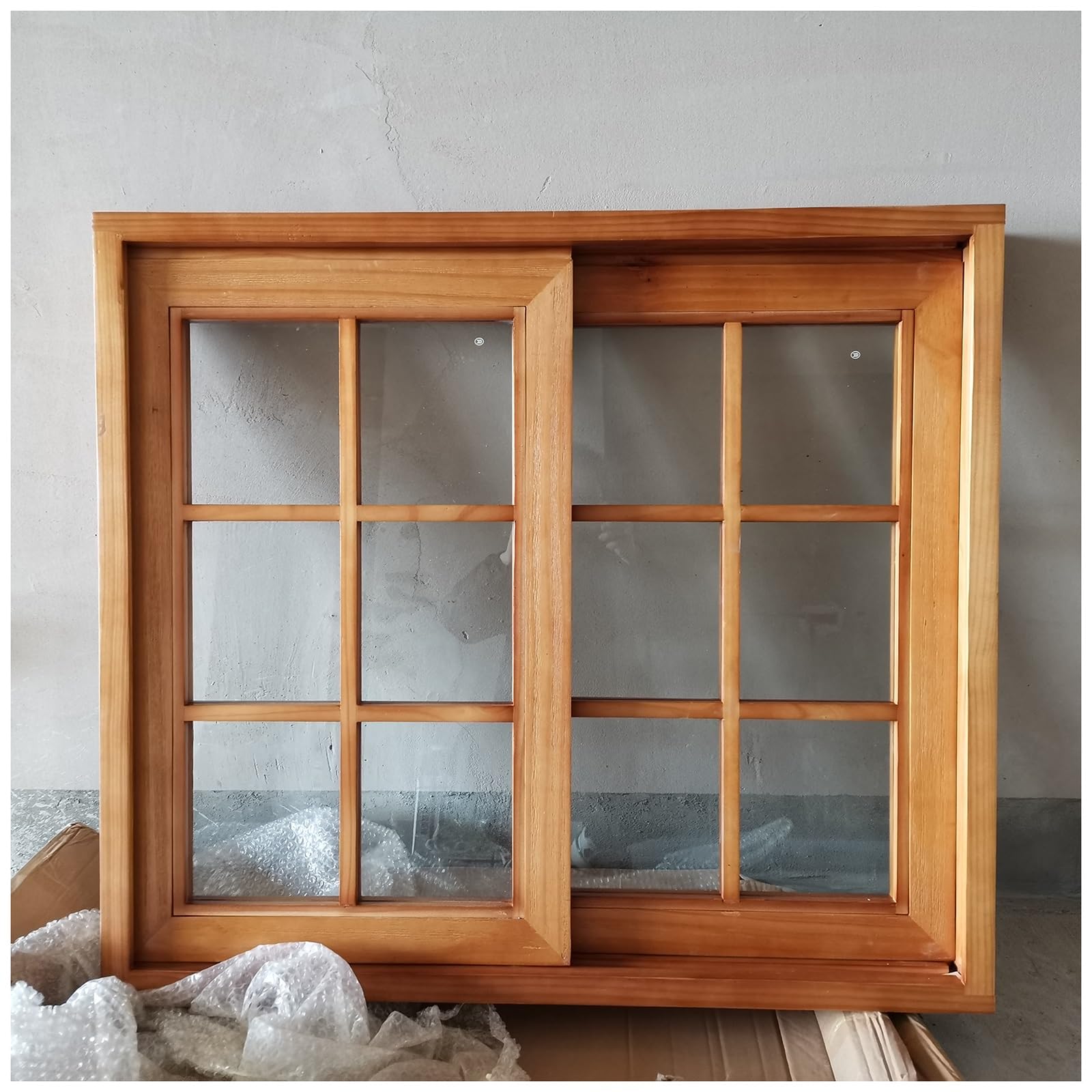 Ventana de marco de madera selecta y cristal templado para casetas exteriores