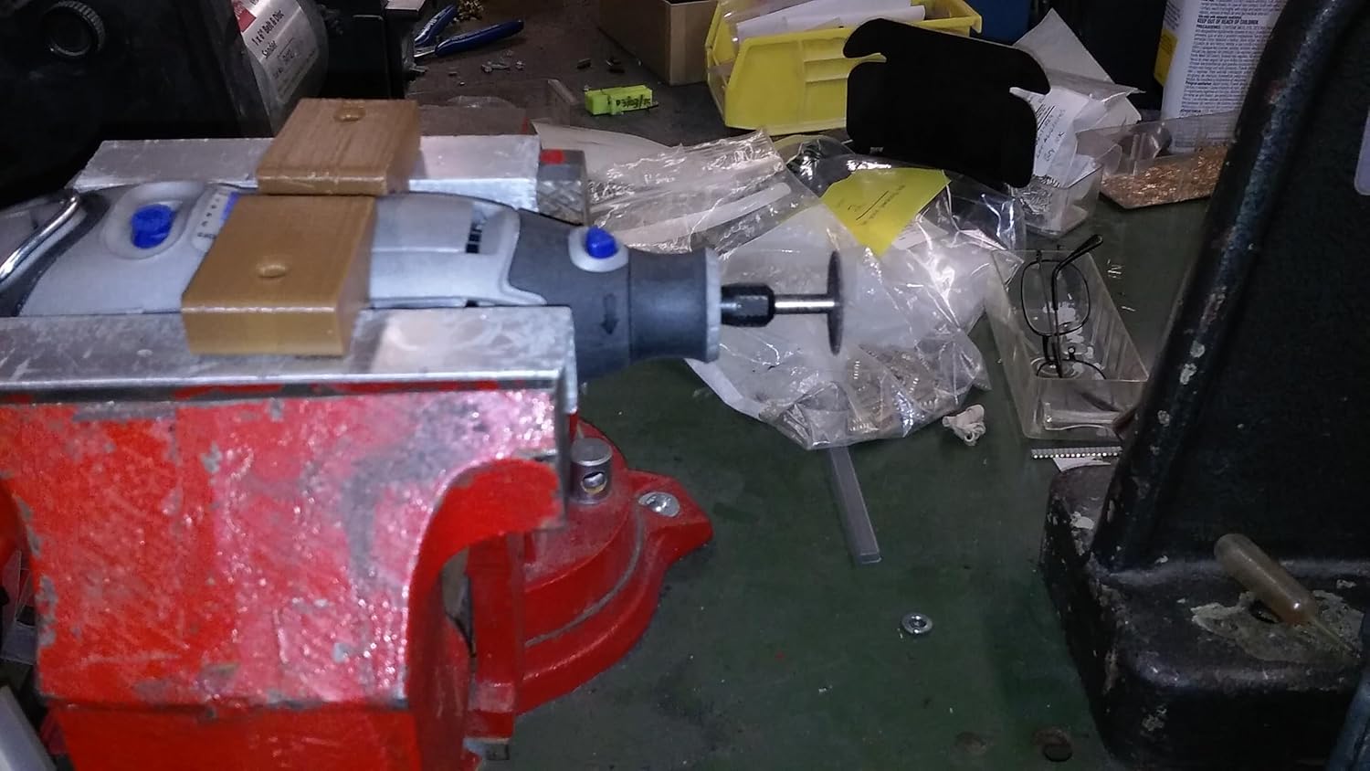 Holder for Dremel 3000 for Vise mounting PN DH-3000V
