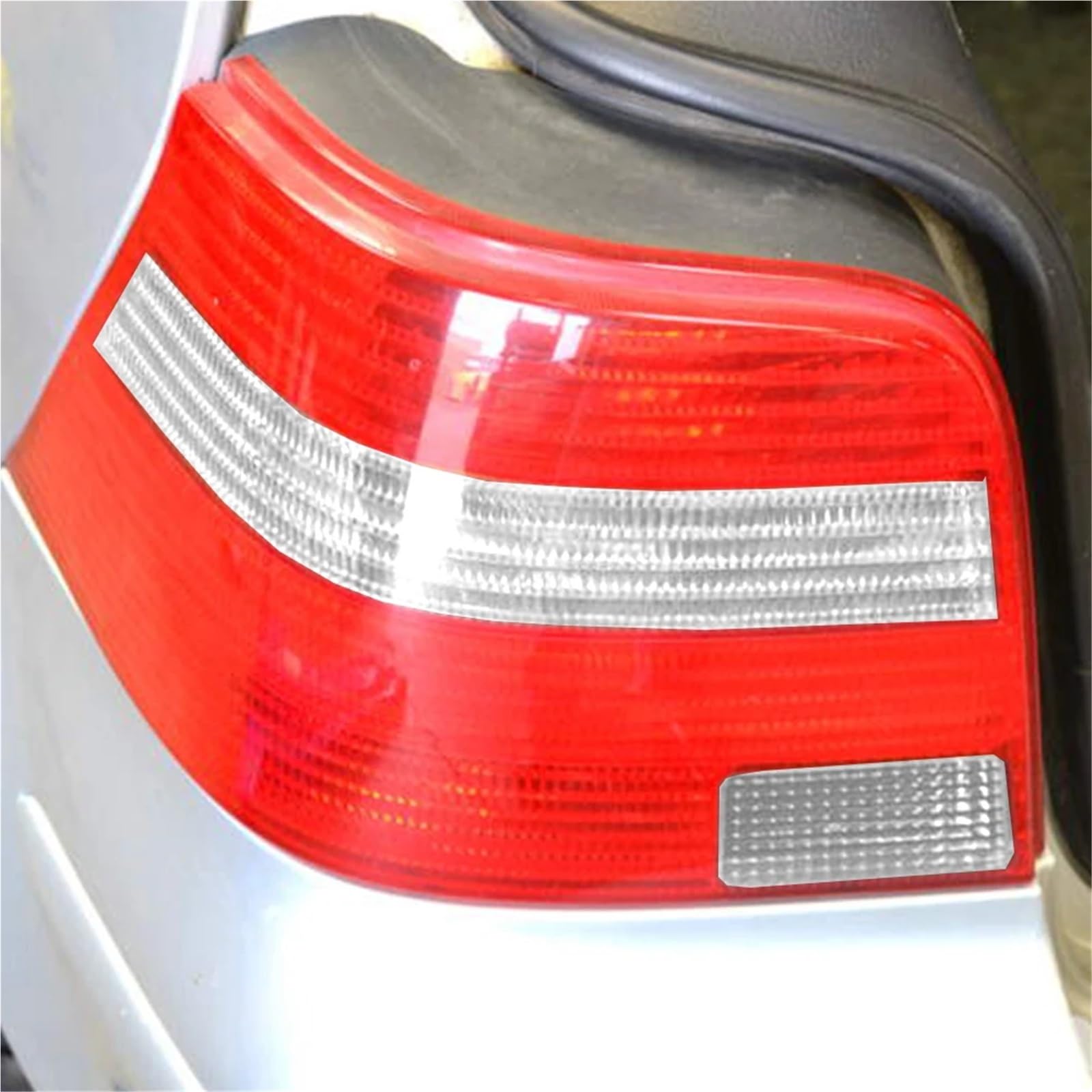 Lampa tylna zespolona Obudowa tylnego światła ciężarówki do VW Golf 4 Akcesoria samochodowe tylne światła LED(Right,Grey Red)