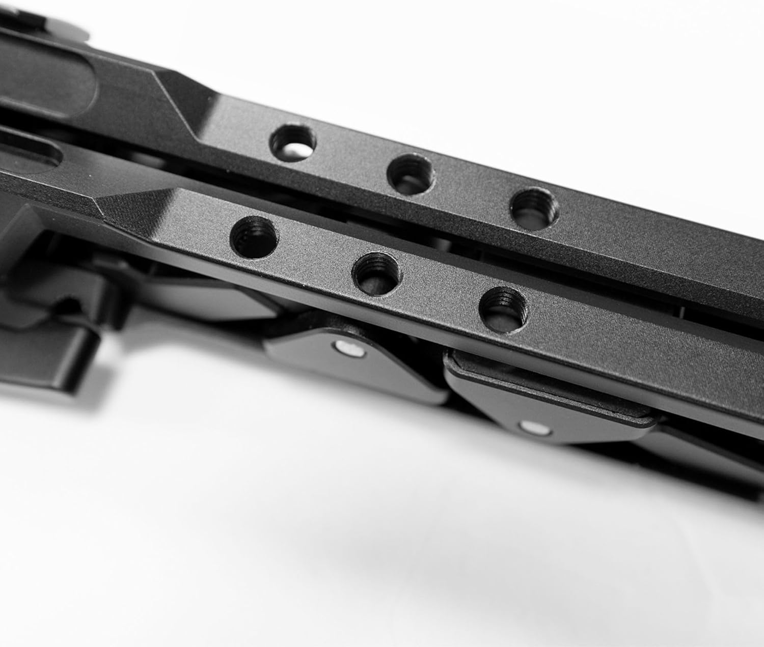 Silence Corner Mambapod Tabletop Tripod Legs – Multifunctional Folding Clamp for Pole Mounting, Hook Hanging & Desktop Use, Dual-Angle Design, Wide Camera & Accessory Compatibility