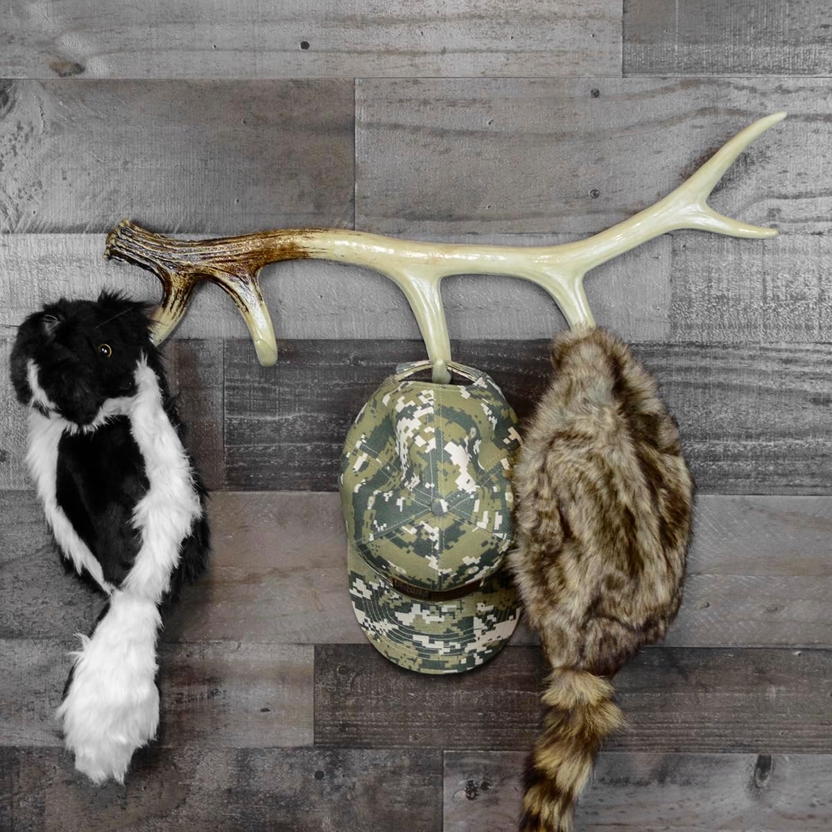 Treasure Gurus Cast Iron Deer Antler 6 Point Buck Elk Antlers Wall Hook Towel Rack Rustic Cabin Home Decor