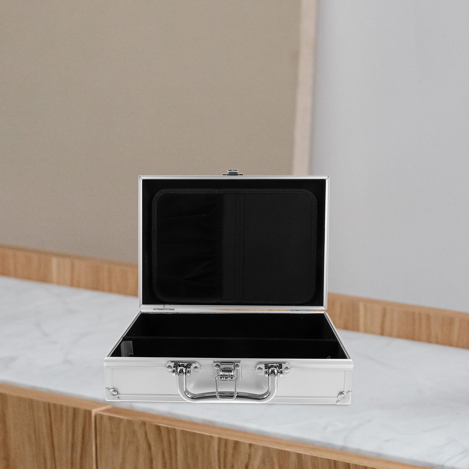 Valigetta in Alluminio Portatile Serratura Cassetta Porta Attrezzi Rigida per Organizzazione e Trasporto di Utensili Gadget e Strumenti