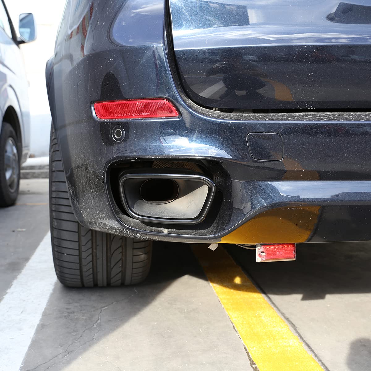 osłona rury wydechowej do modelu X5 F15 2014–2018 X6 F16 2015–2019, czarna, wersja M Sport