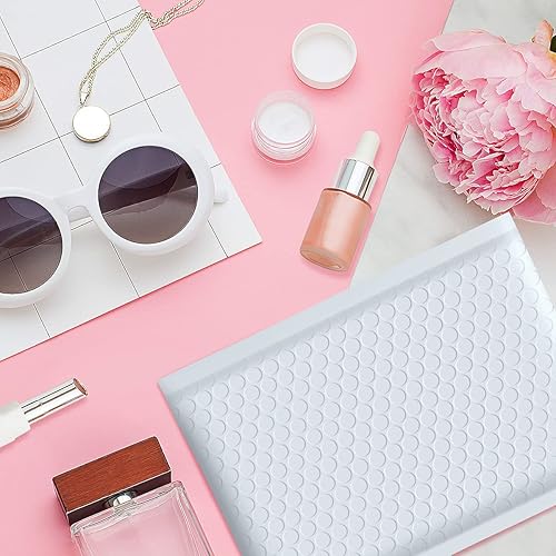 Miniatura 7 de UCGOU Paquete de 100 sobres de burbujas de 6 x 10 pulgadas, sobres acolchados de poliéster blanco para pequeñas empresas, bolsas impermeables para