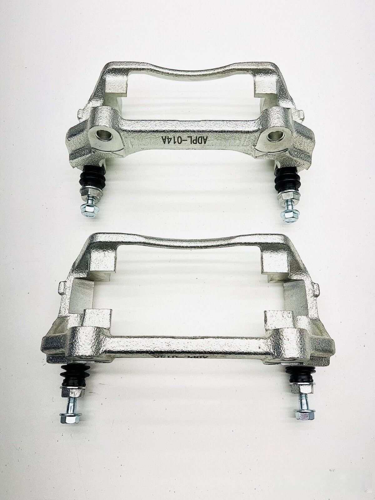 Soporte de pinza de freno delantero para eliminar ruidos en Renault Trafic 2001+