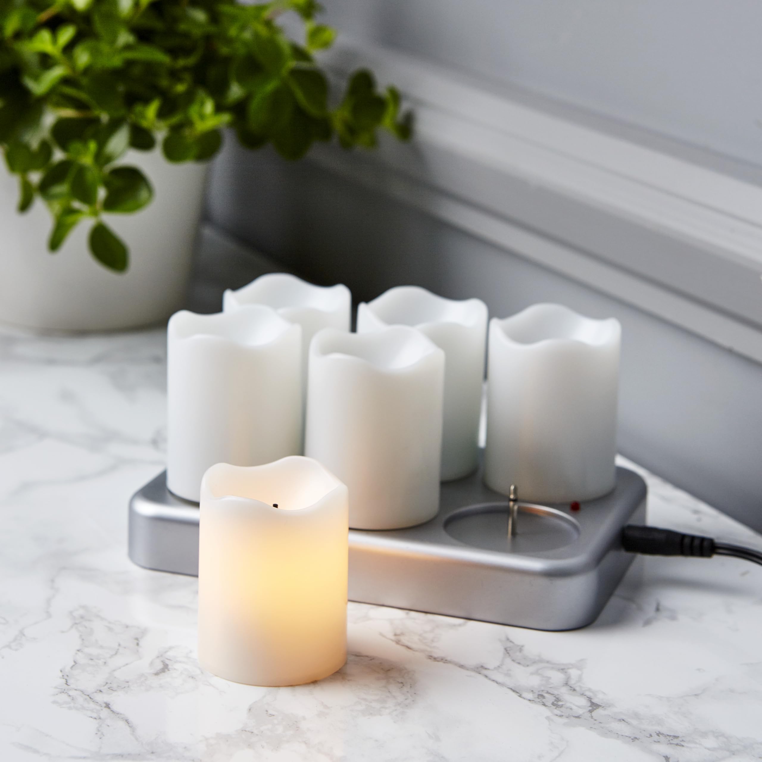 Chargeme - Juego de 6 velas LED con estación de carga (velas)
