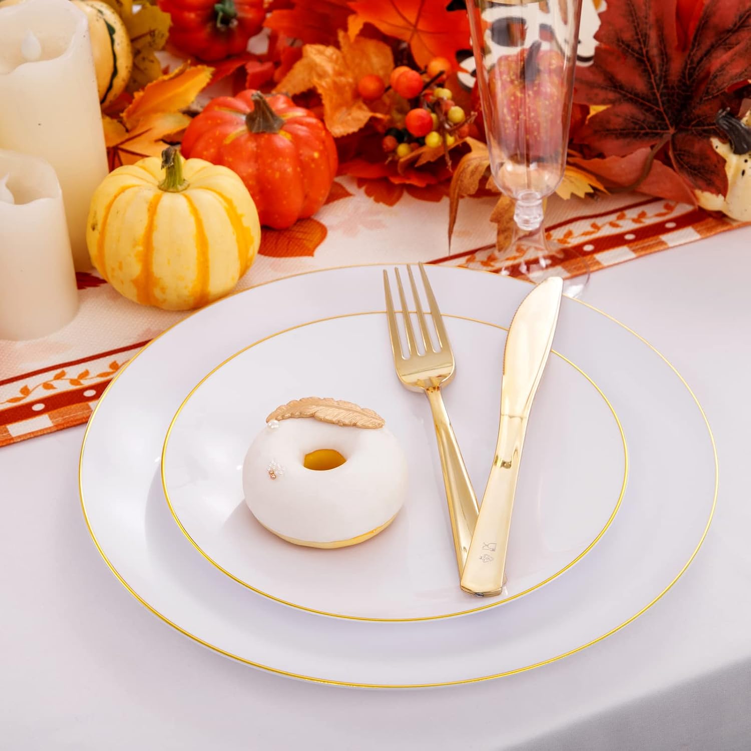 Liacere 175PCS White and Gold Plastic Plates - Gold Plate Include 50Plastic Plates, 25Forks, 25Spoons, 25Knives, 25Napkins, 25Champagne Flutes Plastic for Party & Wedding & Christmas & New Year