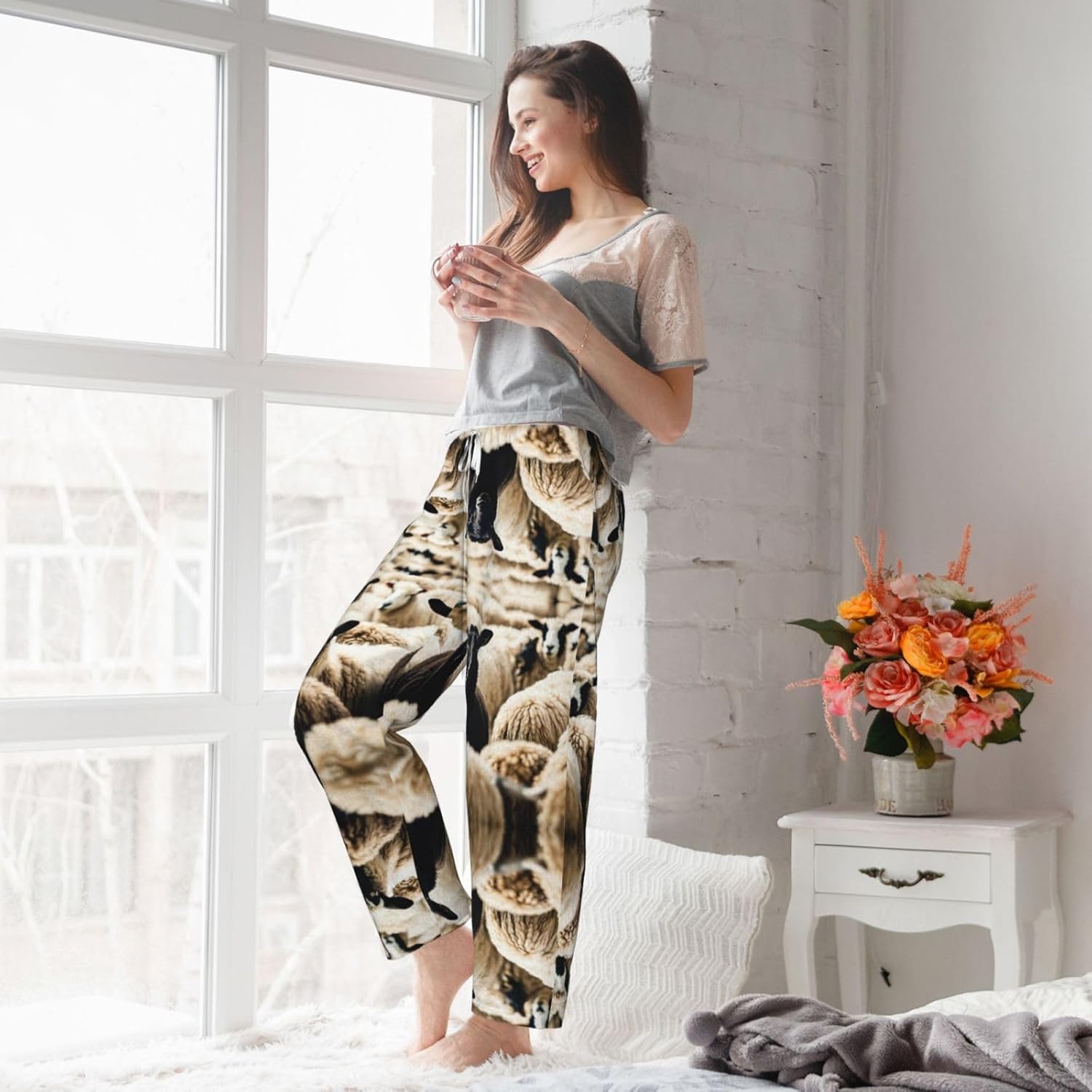 Sheep And Lambs Print Cozy Flannel Pajama Pants For Women,Warm Christmas Pj Pants,Cute Fleece Pajamas