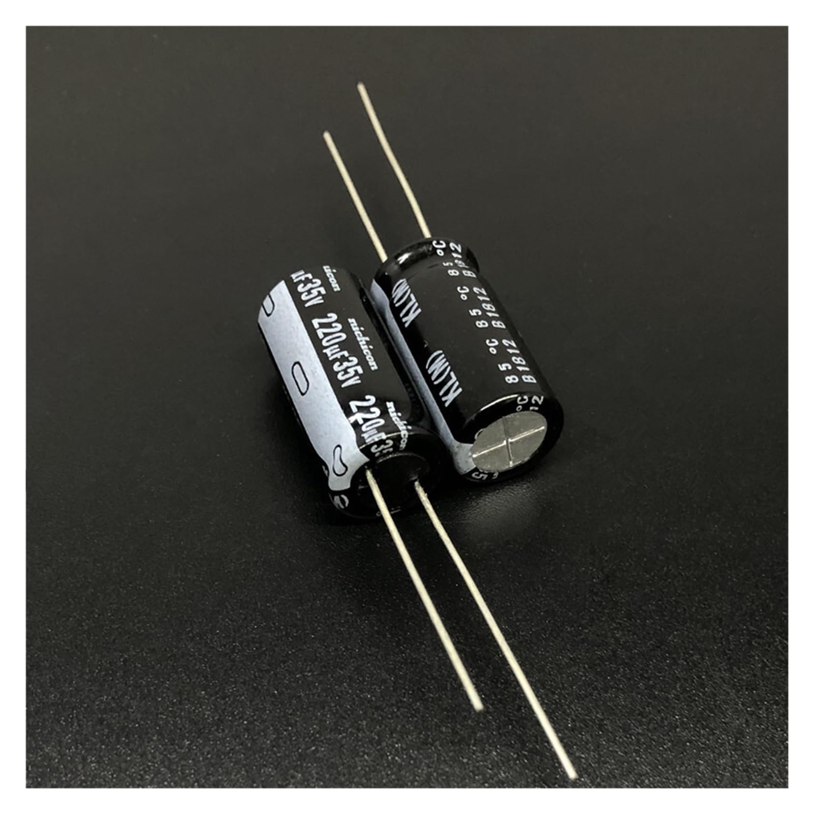Condensateur électrolytique 220uF 35V à faible courant de fuite pour signal pur