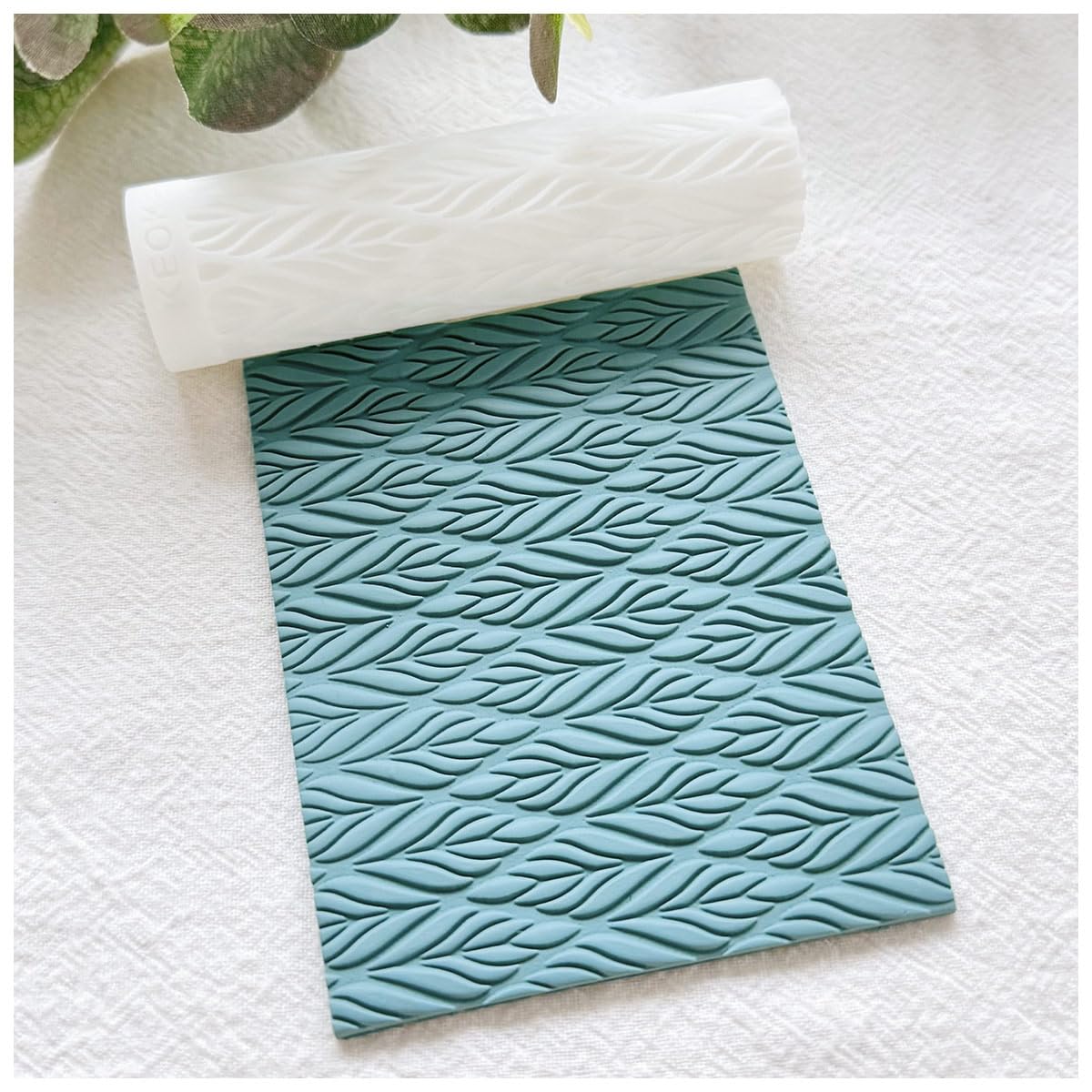 KEOKER Polymer Clay Texture Roller - Great for Making Earrings, Like Texture Sheets, Works with Clay Cutters (Boho Leaves)