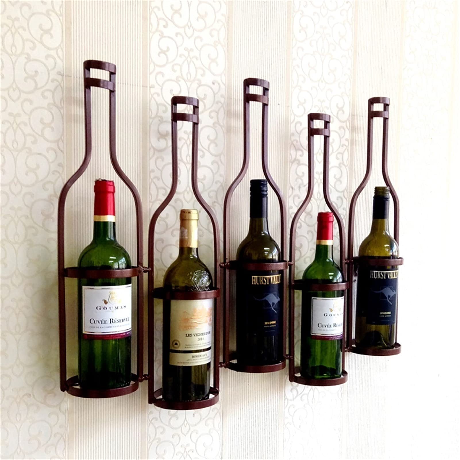 Estantes de vino decorativos para colgar en techos de cocinas rústicas y bodegas