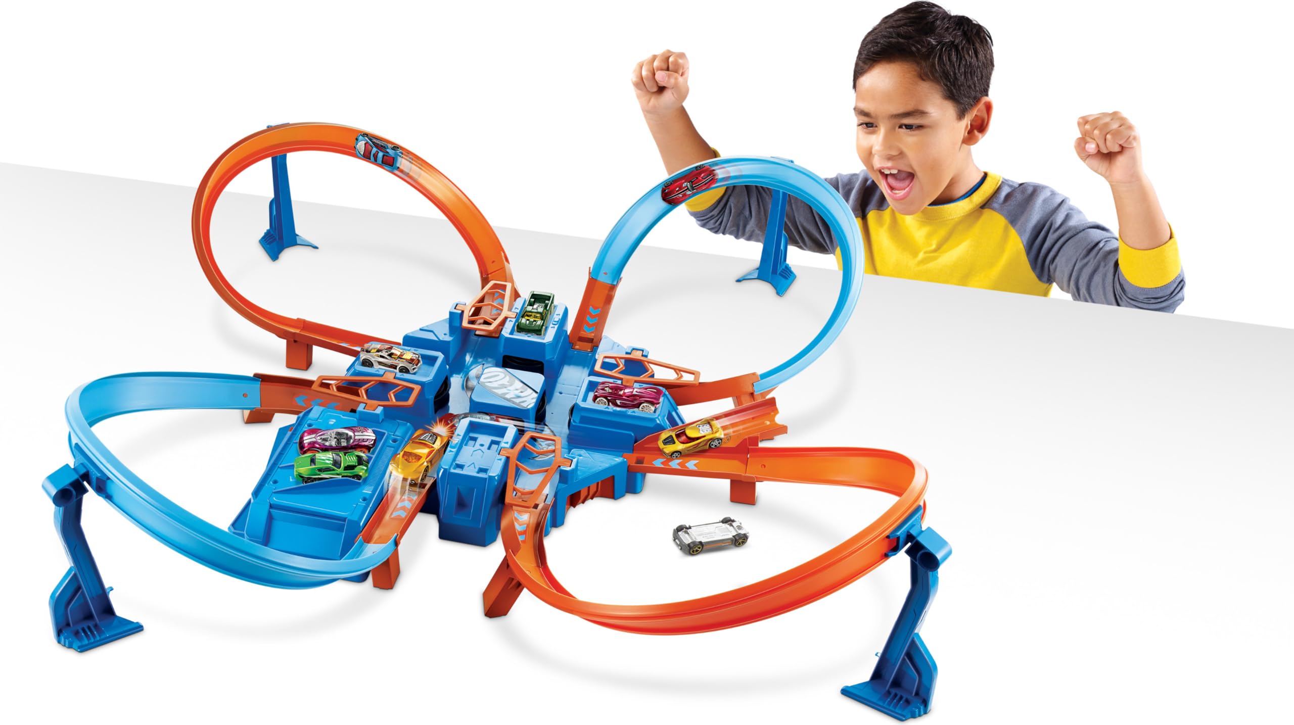 Hot Wheels Criss-Cross Crash Track​​​​ Set & Car — Amazon image 3