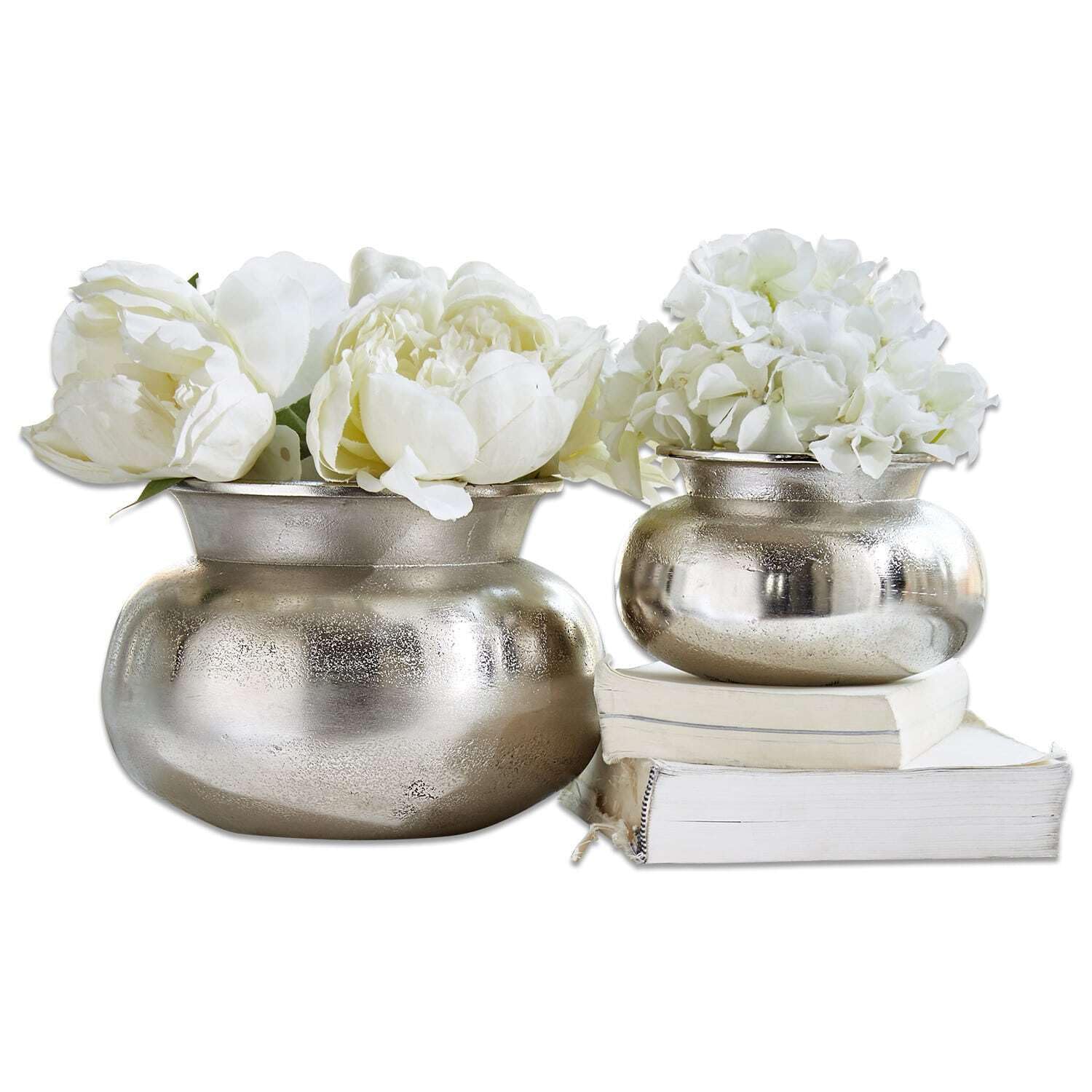 Loberon Vase 2er Set Clément, Zwei Größen, reizvolle Haptik der Oberfläche, Antik-Finish, Blumenvase, Wohn-Accessoire, Wohndekoration, Aluminium, antiksilber | Zwei Größen, reizvolle Haptik der Oberfläche, Antik-Finish, Blumenvase, Wohn-Accessoire, Wohnde