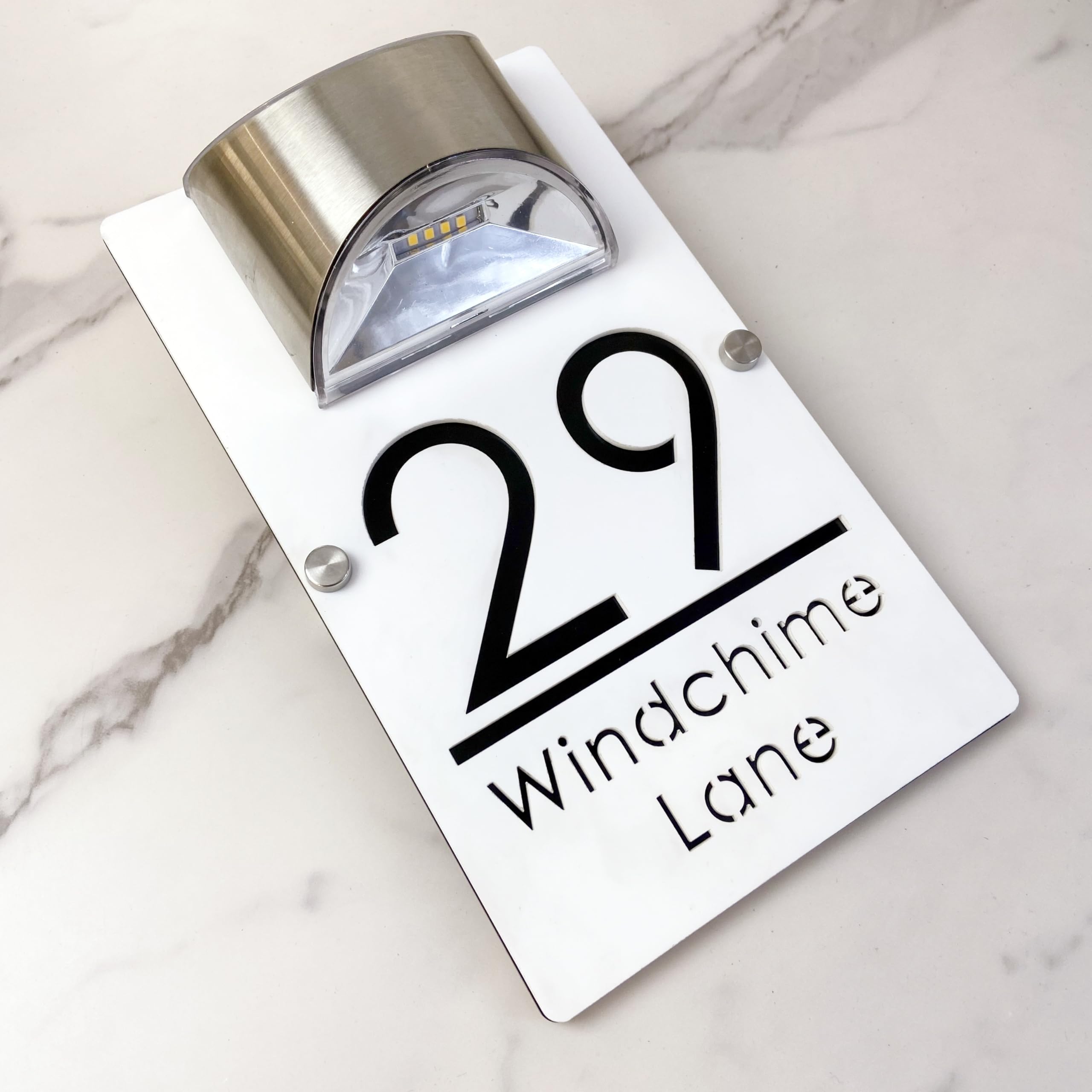 Solar Powered LED House Number Sign – Personalised Illuminated Door Plaque with Laser Engraving – Auto ON at Night – Waterproof Acrylic Address Plate for Home Wall or Gate (White black)