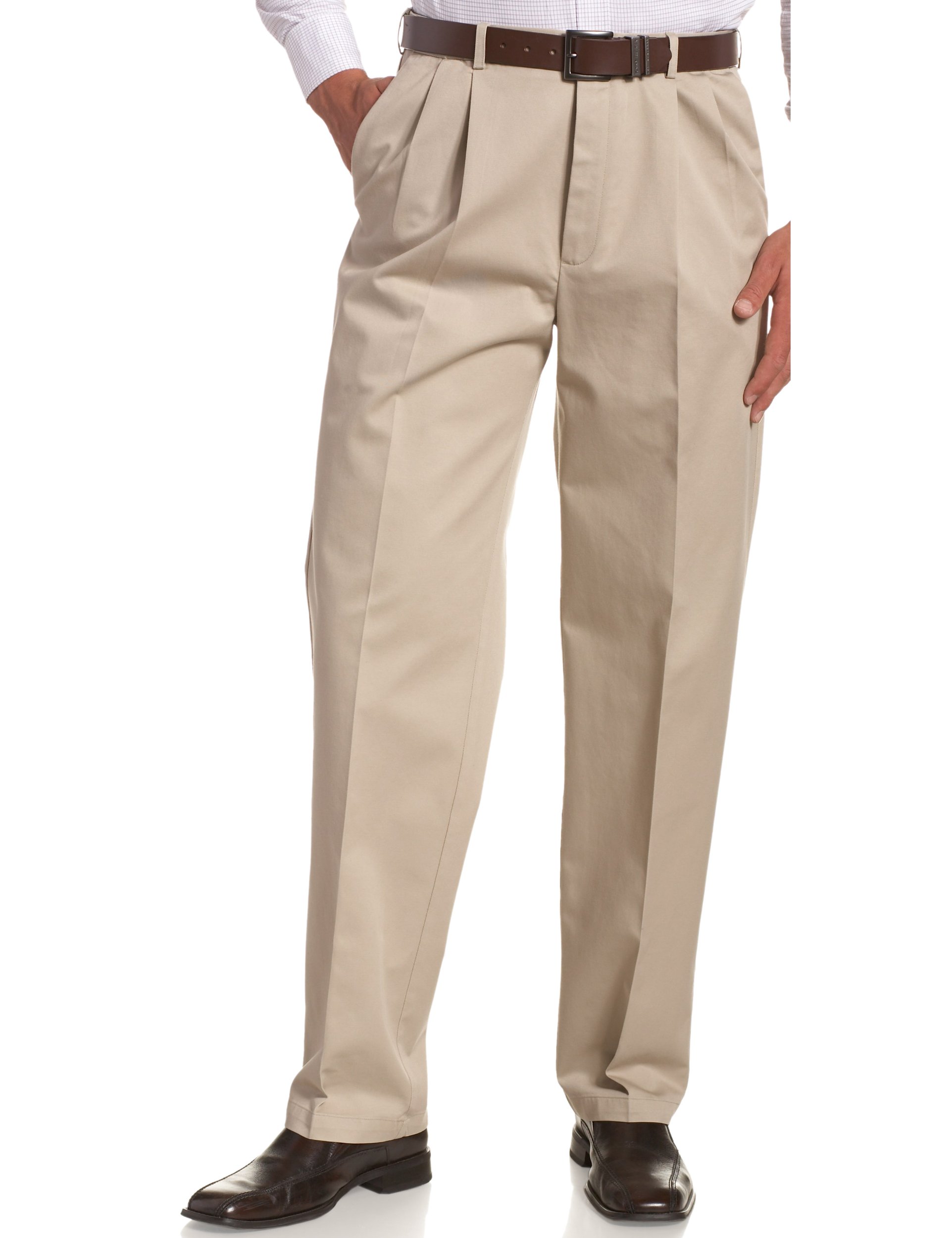 HaggarMen's Work to Weekend Khaki Classic Fit No Iron Hidden Expandable Waistband Pleated Front Pant
