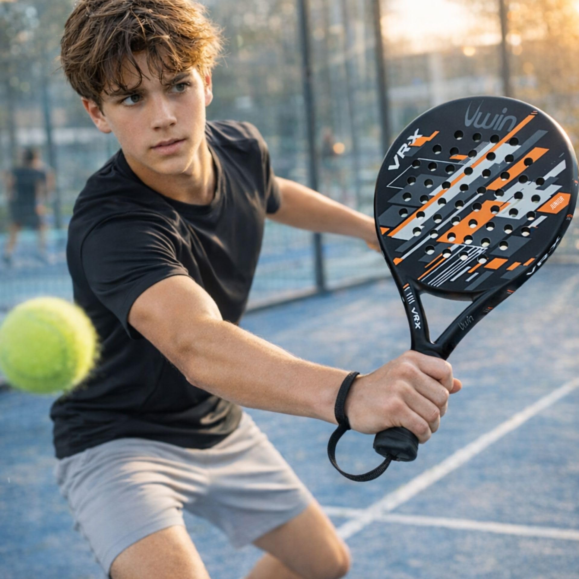 Uwin VR-X Junior - Racchetta da padel per bambini, telaio in fibra di vetro leggera, anima morbida EVA 13, forma rotonda con punto dolce centrale, finitura opaca, arancione, bianco, grigio