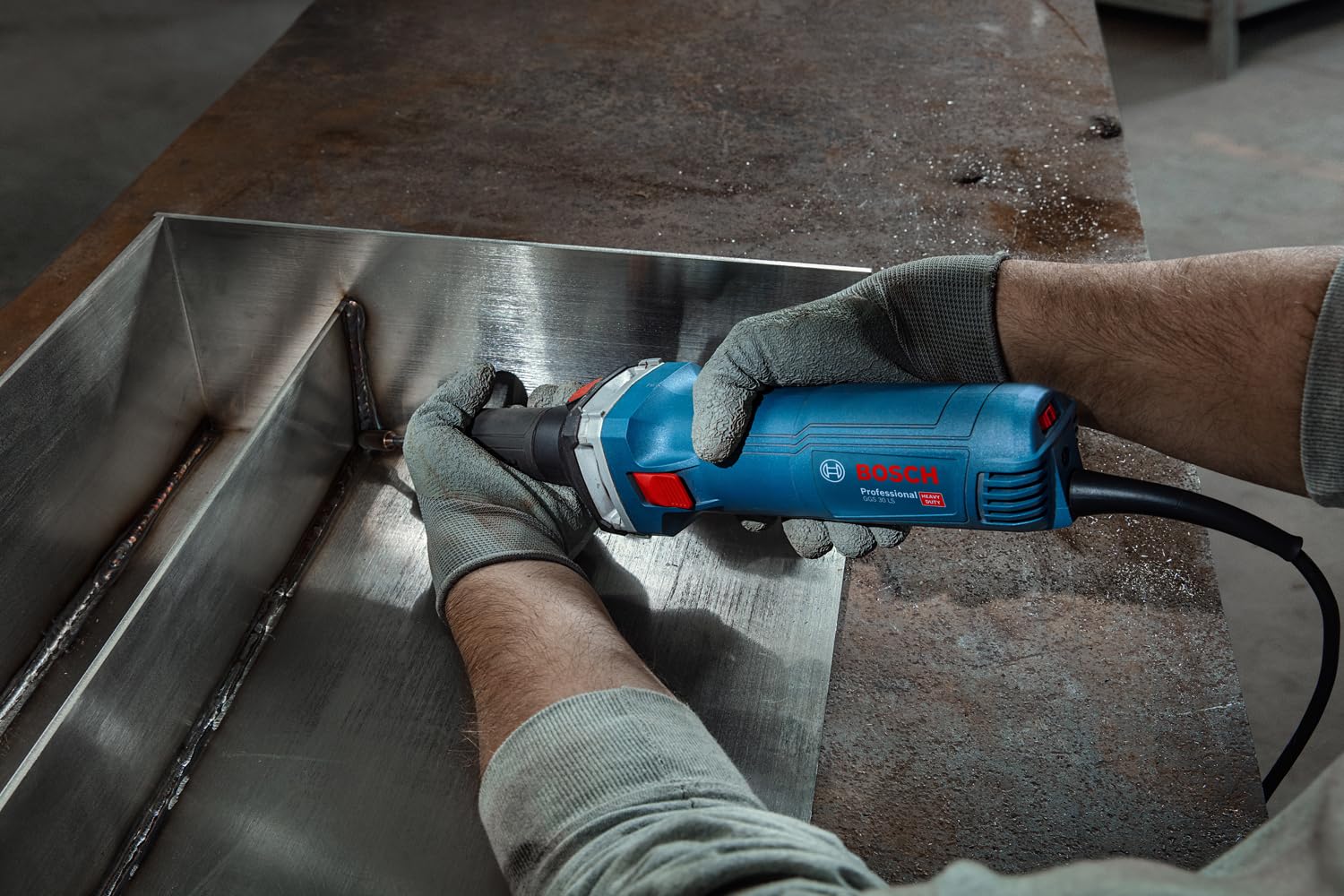 Bosch Professional Smerigliatrice assiale GGS 30 LS (potenza di 750 W, fino a 33.000 giri/min, incl. 1 chiave di serraggio, 1 pinza di serraggio da 6 mm con dado)