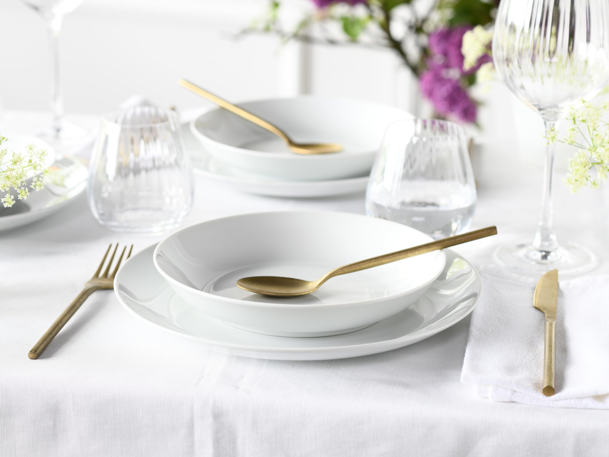 CreaTable, 22700, Serie LUNA weiss, 80-teiliges Geschirrset für 8 Personen, Kombiservice aus Porzellan, spülmaschinen- und mikrowellengeeignet, Qualitätsproduktion