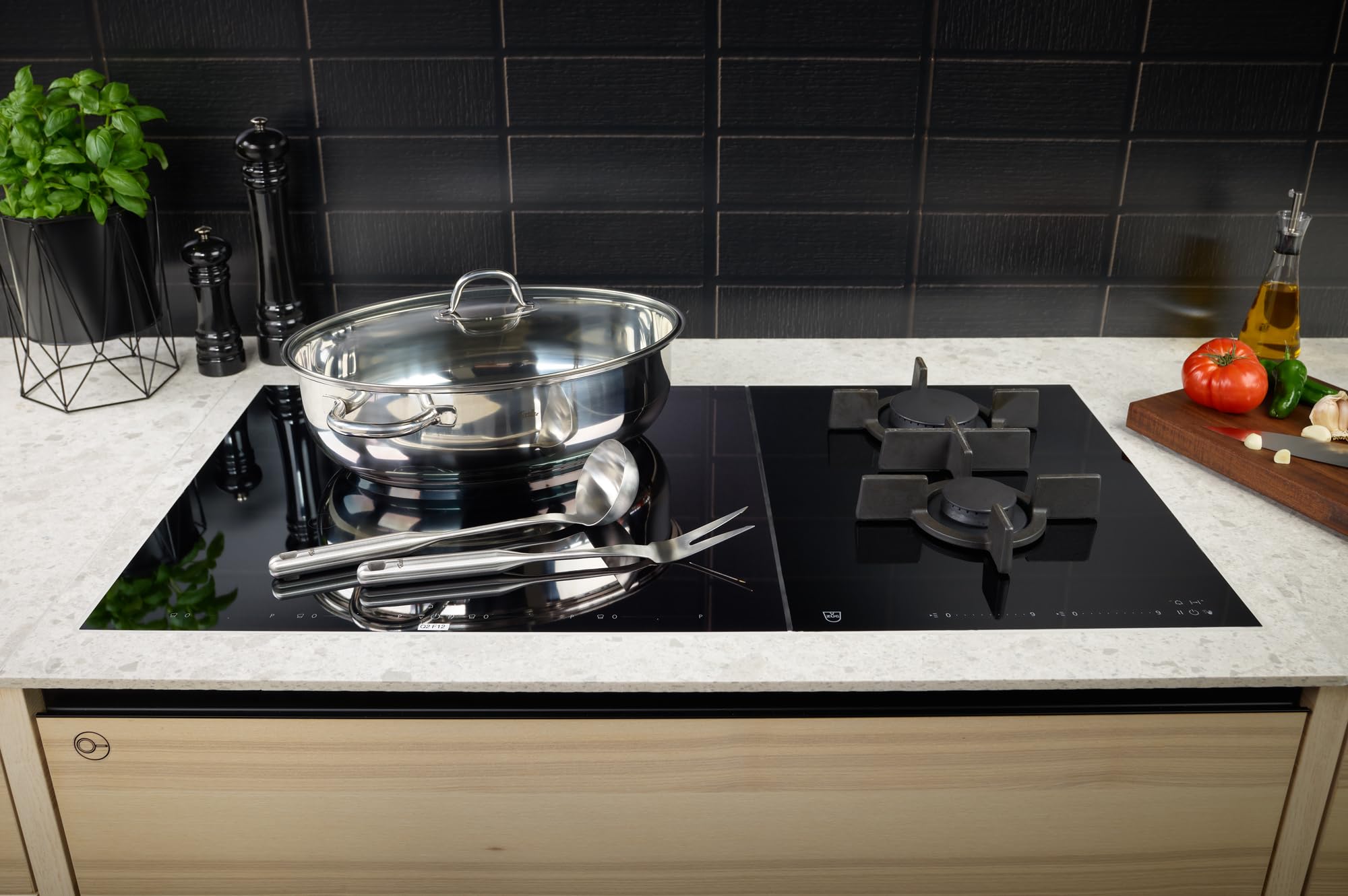 Cocotte en acier inoxydable 38 cm avec couvercle en verre, fourchette à viande et louche à soupe