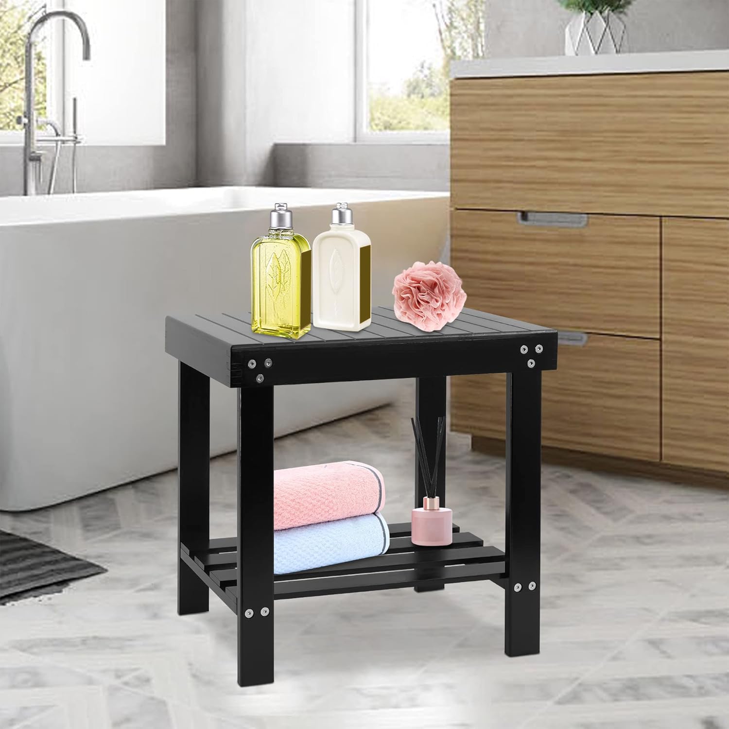 VaeFae Duschhocker, mit Fußablage und Ablagefach, rutschfest, schwarz | Silikon Standpads, stabile Struktur aus Bambus, für Badezimmer, Wohnzimmer, Schlafzimmer und Garten