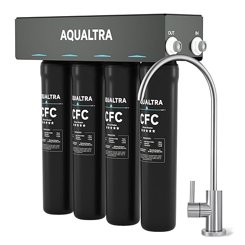 AQUALTRA USF-4F-15 Filtro de agua para debajo del fregadero, sistema de filtración de agua de 80000 galones con grifo, filtro de fibra de carbono de