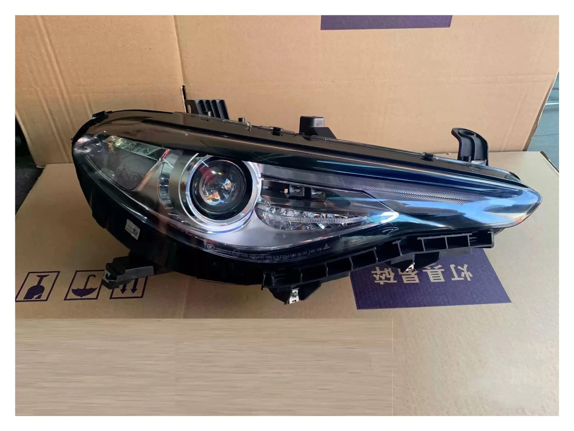 Proiettori Anteriori Per Alfa Per Romeo Per Giulia 2017-2021 Per Gruppo Fari Per LED Per DRL Luce Di Marcia Diurna Indicatore Di Direzione Accessori Per Auto Fari Fanali Anteriori(Right)