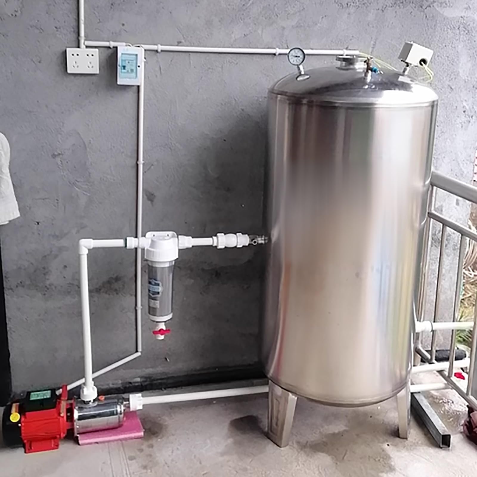Stainless Steel Well Water Pressure Tank,Automatic Pressurized Storage System, with Cleaning Port and Insulation Foam((135x50cm/53x19in)250L/66Gal)
