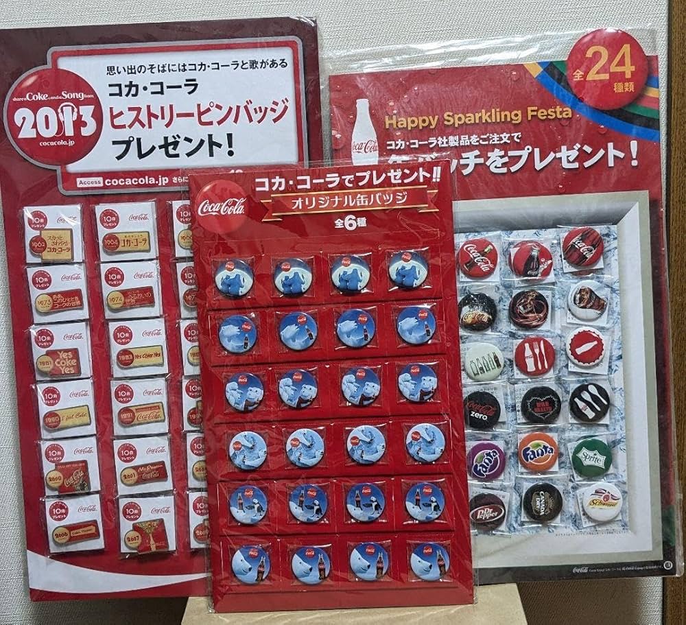 ⭐コカ・コーラ　ヒストリーピンバッジ⭐ Amazon.co.jp: コカコーラ ヒストリーピンバッジ缶バッチ : おもちゃ